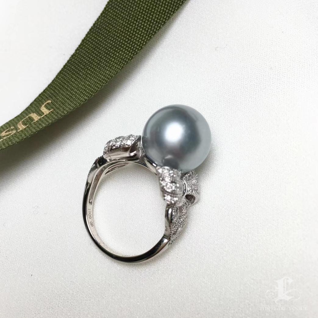 【Crown Radiance】Ribbon Leaf Aurora Tahitian Pearl & Diamond Ring For Sale 2