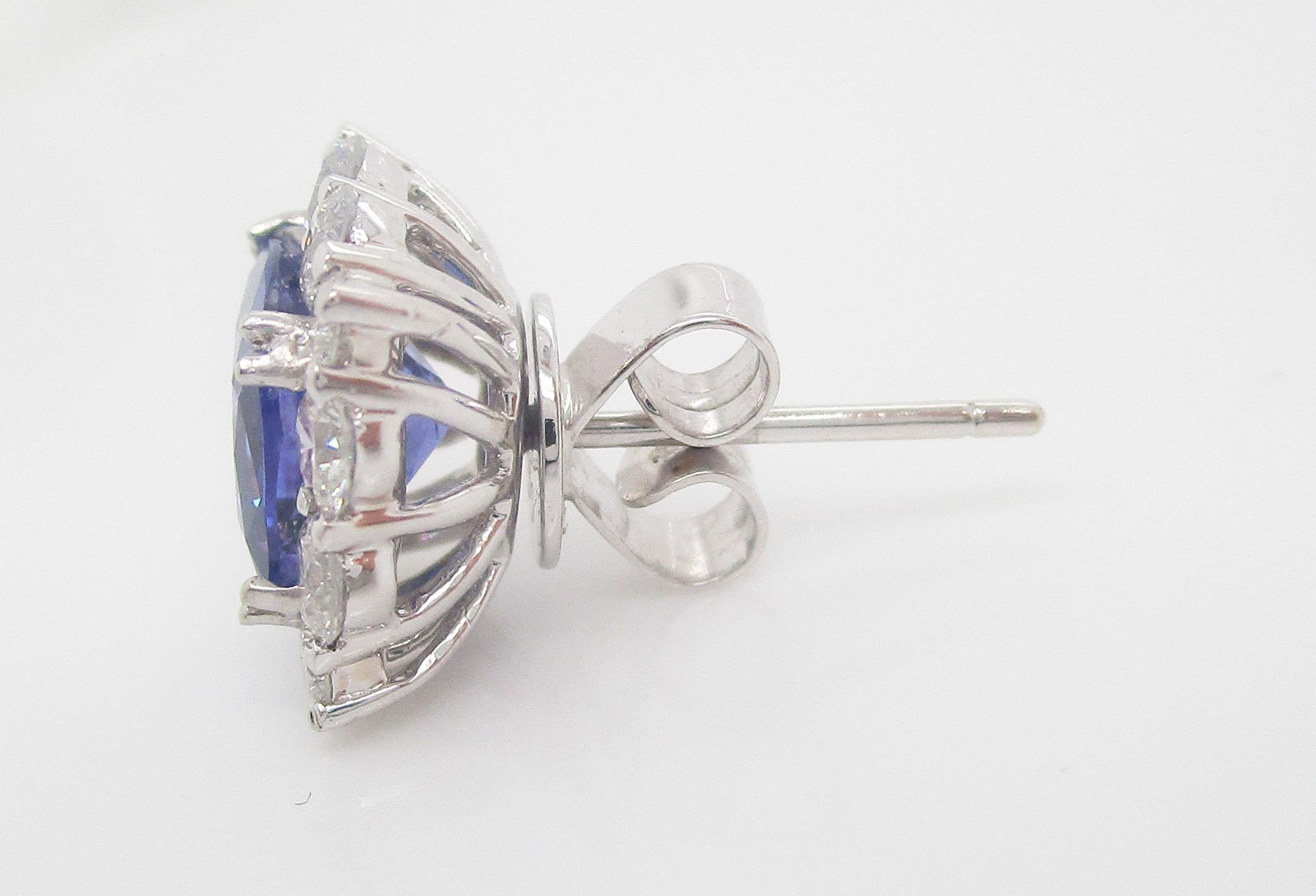 18 Karat White Gold Diamond AGL Certified Tanzanite Stud Earrings In Excellent Condition In Lexington, KY