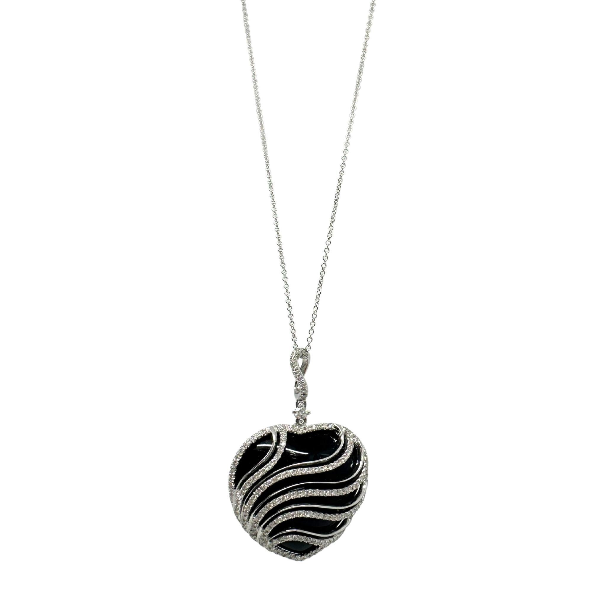 Donna Collana con ciondolo in oro bianco 18K con diamanti e onice nera in vendita