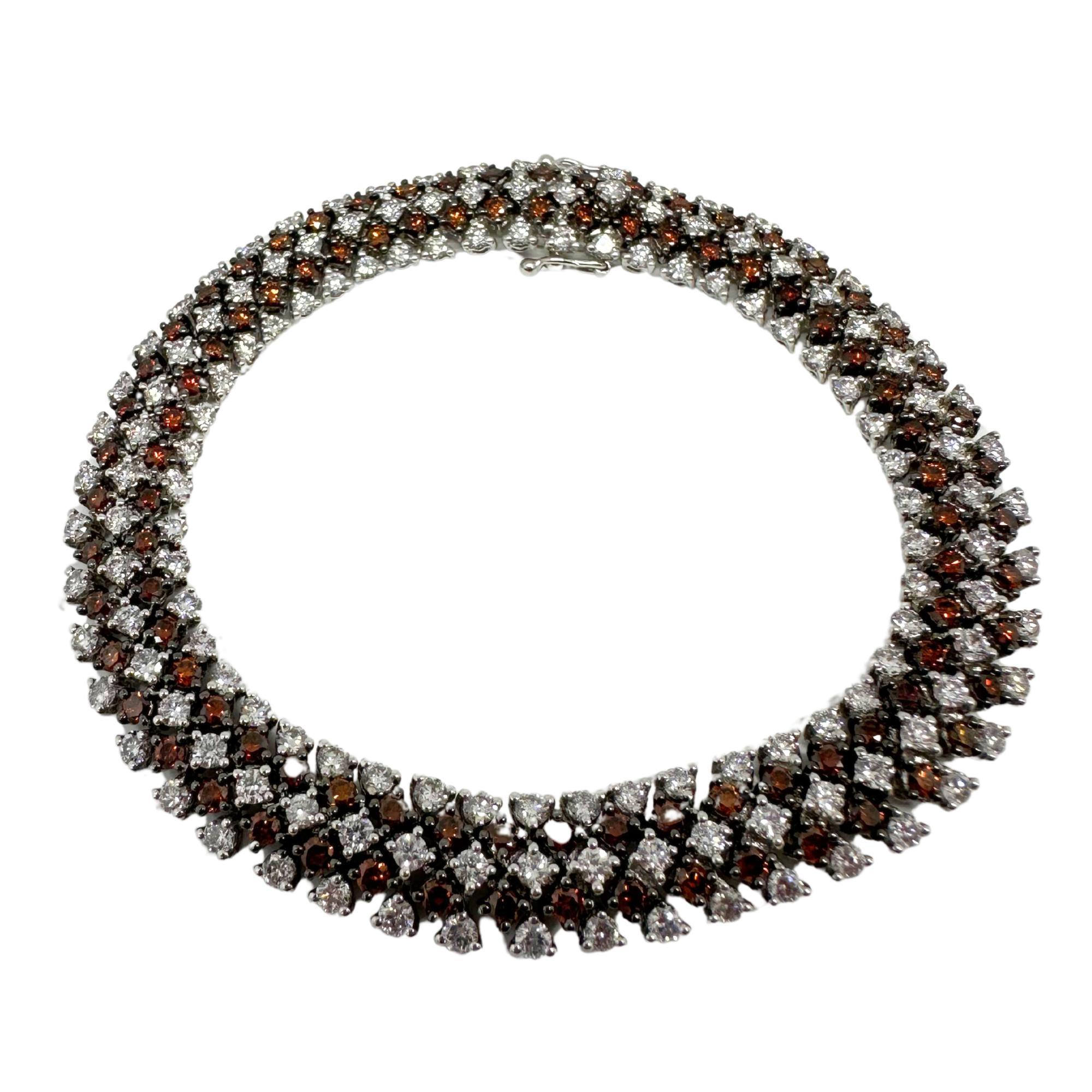 Bracelet en or blanc 18K avec diamants et diamants bruns Bon état - En vente à New York, NY