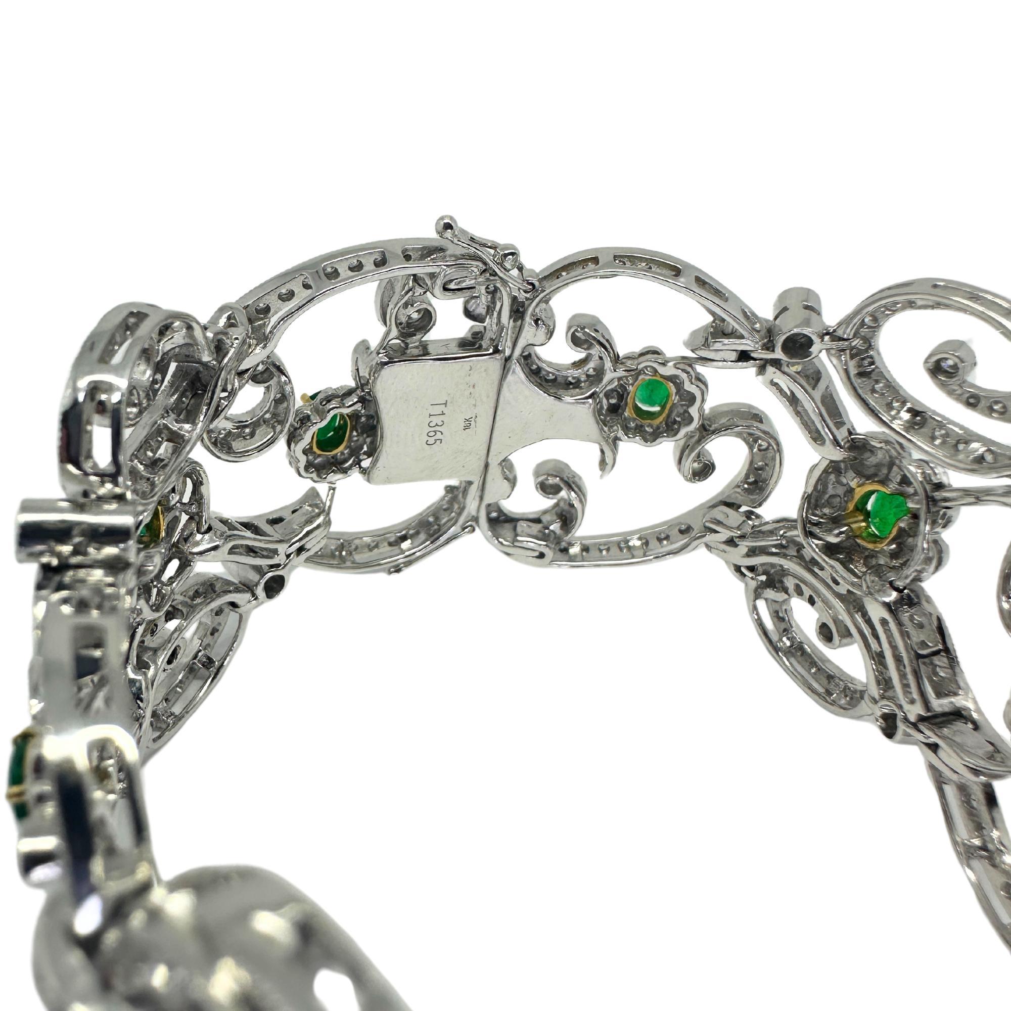 Round Cut 18K White Gold Diamond and Emerald Bracelet For Sale