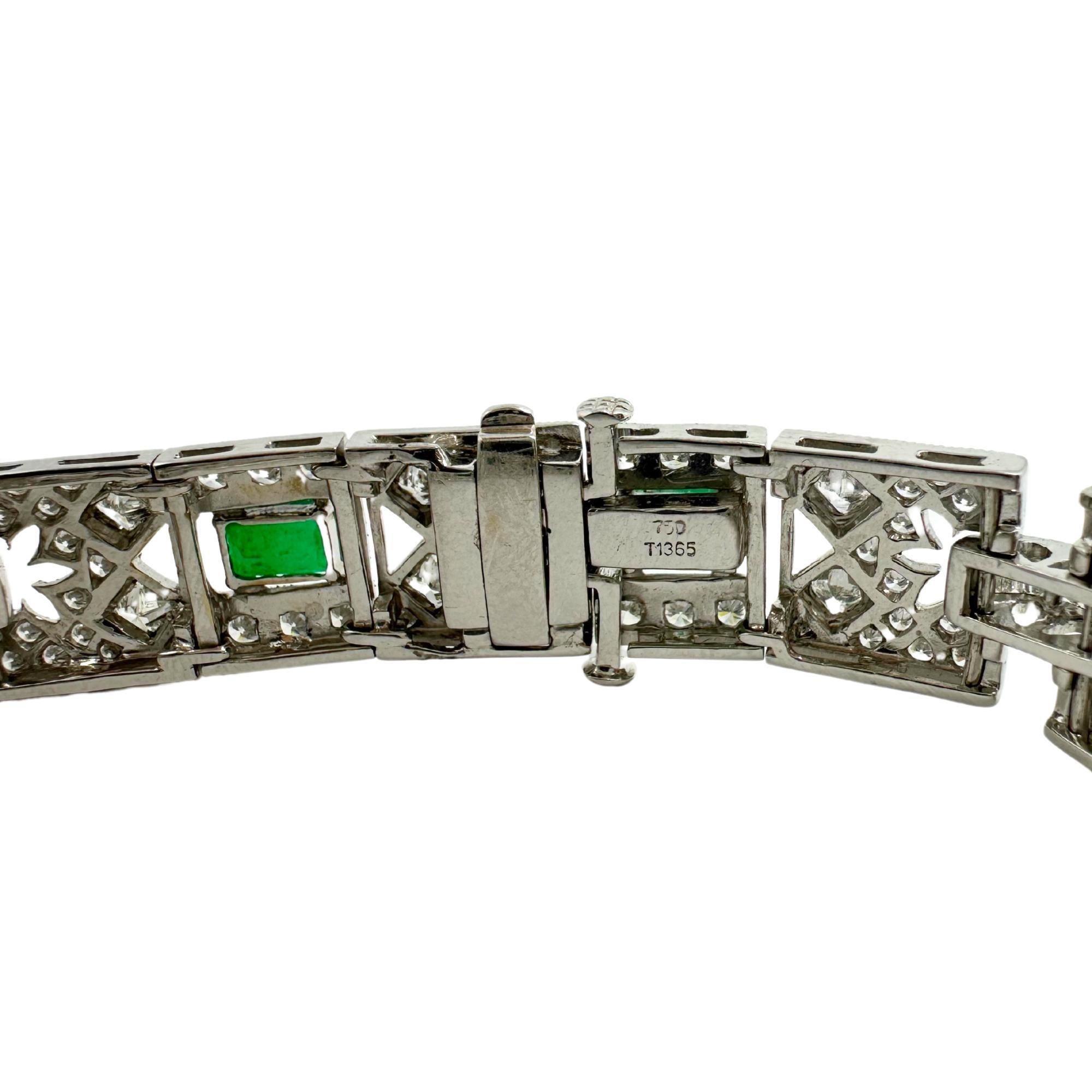 Women's 18K White Gold Diamond and Emerald Bracelet For Sale