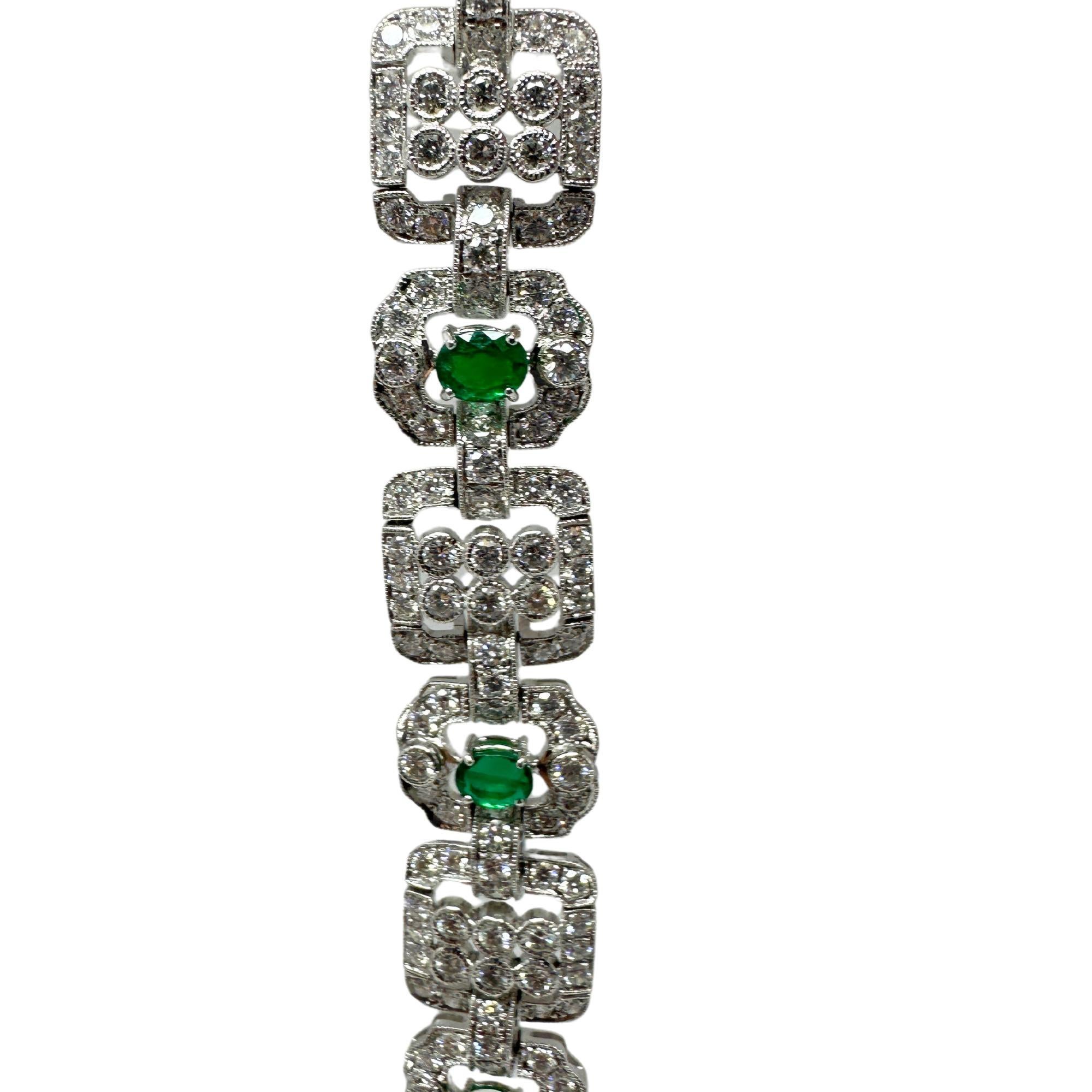 Bracelet en or blanc 18K avec diamants et émeraudes Pour femmes en vente