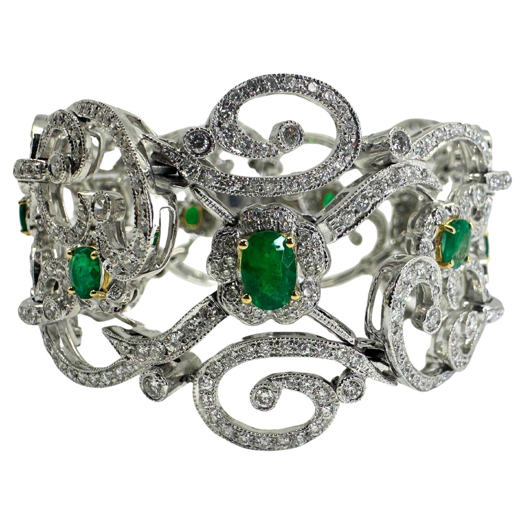 18K White Gold Diamond and Emerald Bracelet