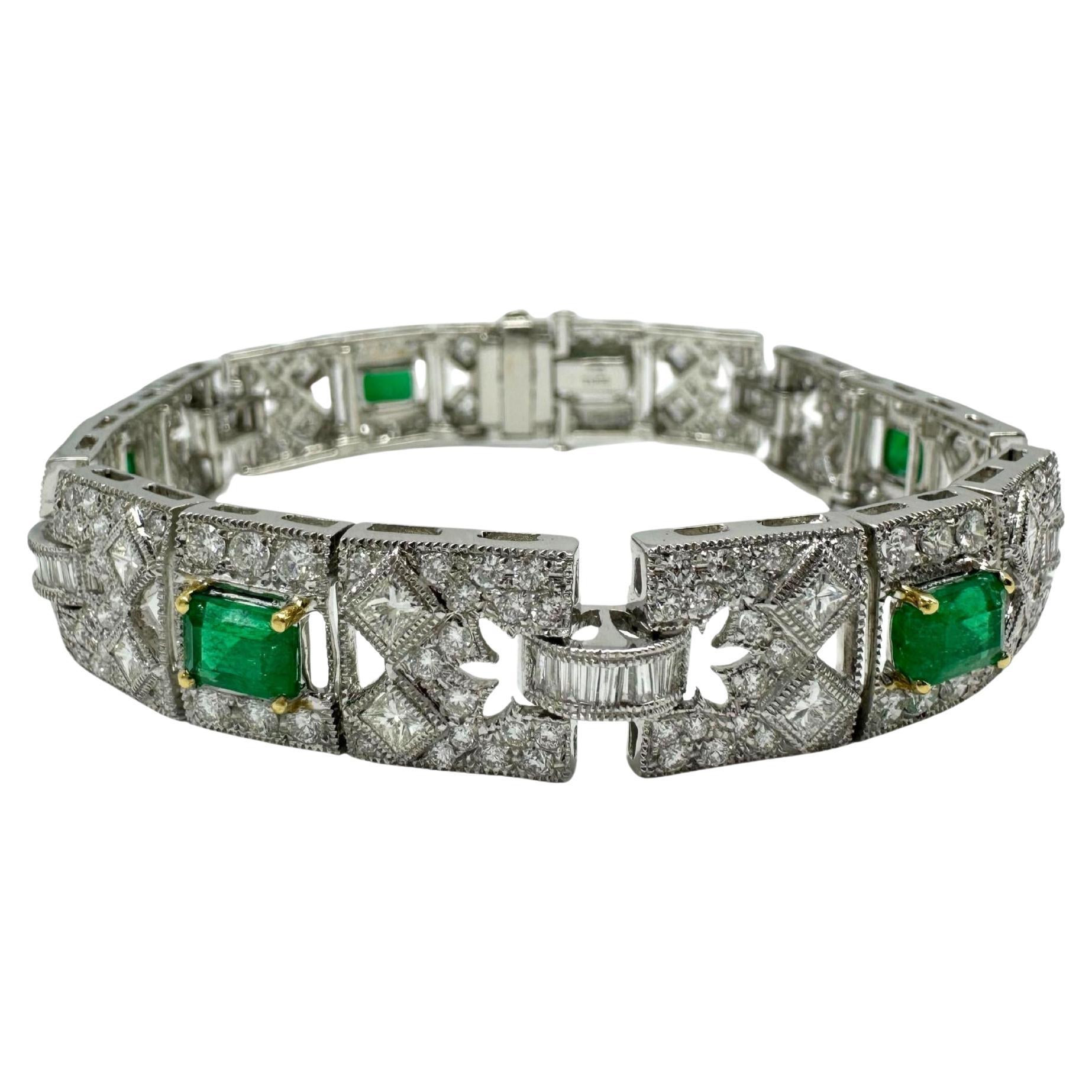 18K White Gold Diamond and Emerald Bracelet