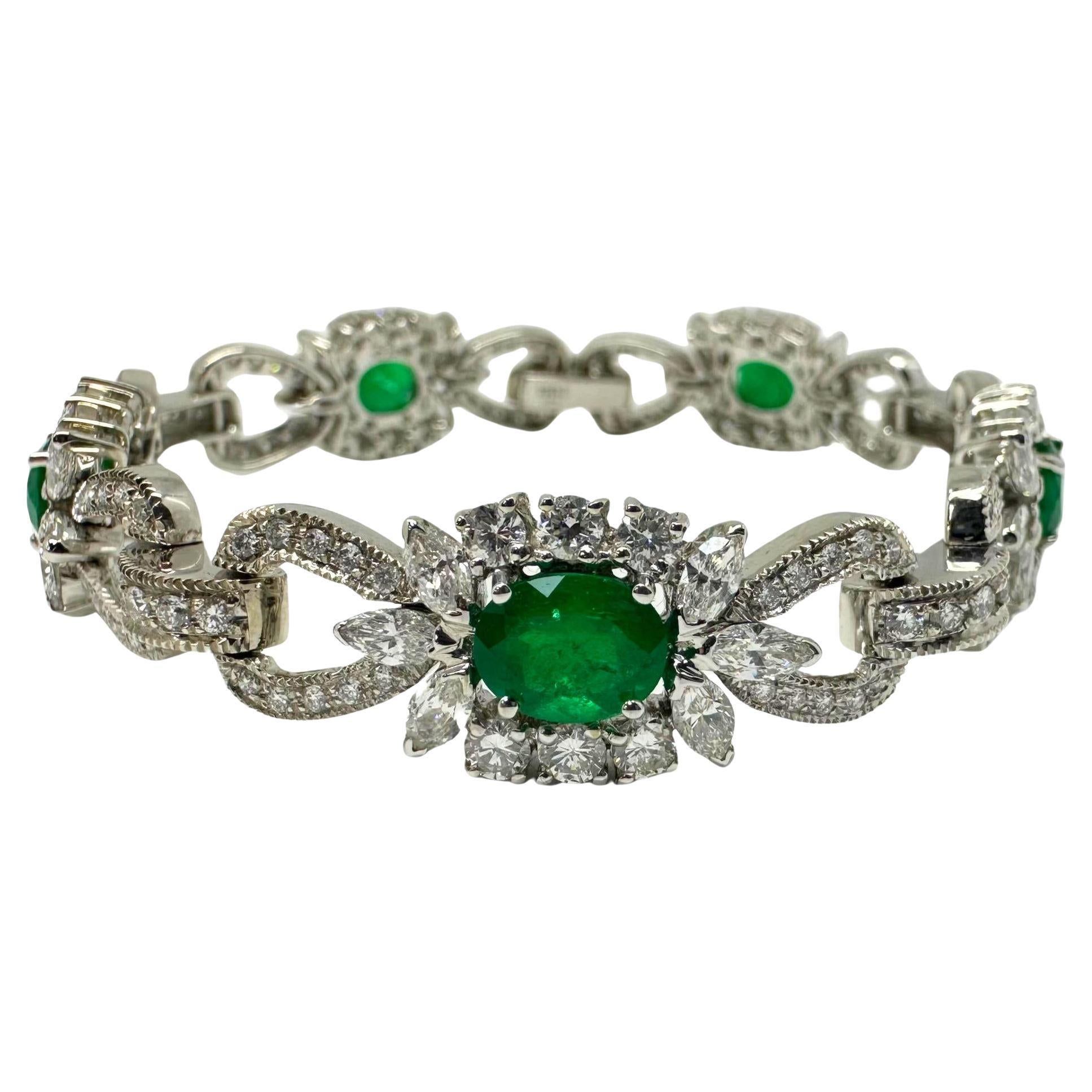 18K White Gold Diamond and Emerald Bracelet
