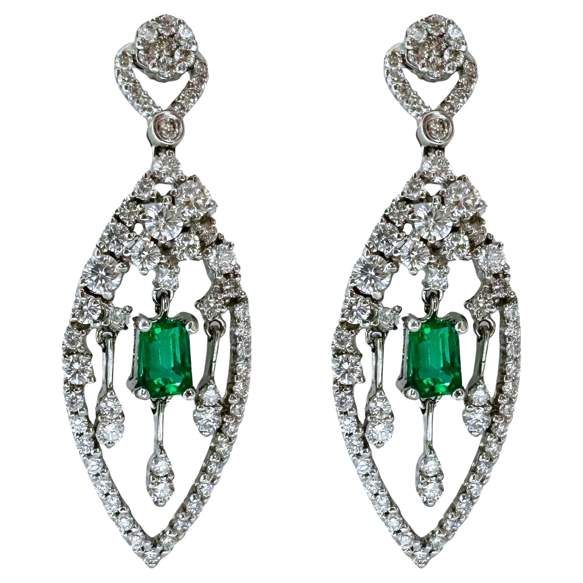 18K White Gold Diamond and Emerald Drop Earrings