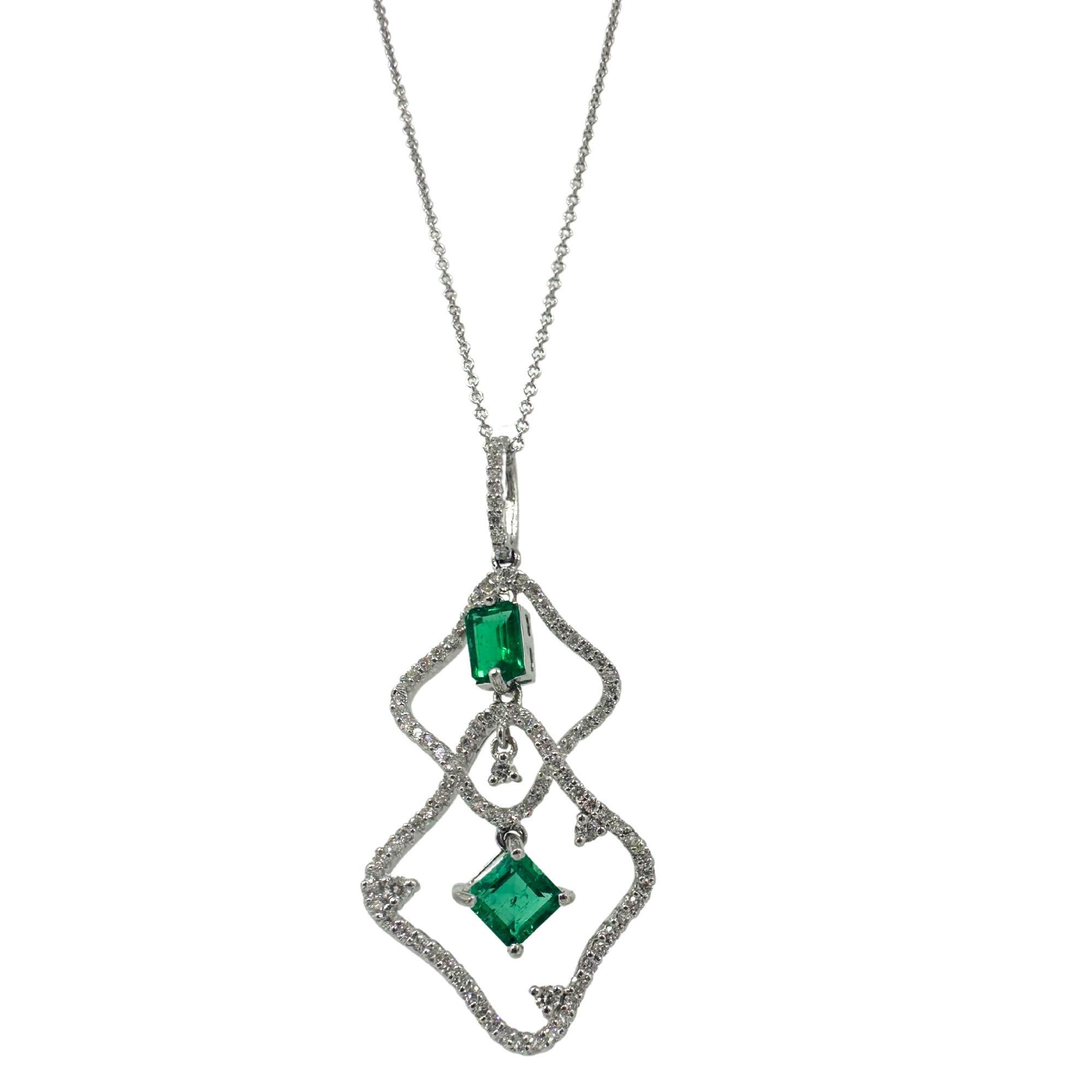 Taglio rotondo Collana con diamanti e smeraldi in oro bianco 18K in vendita