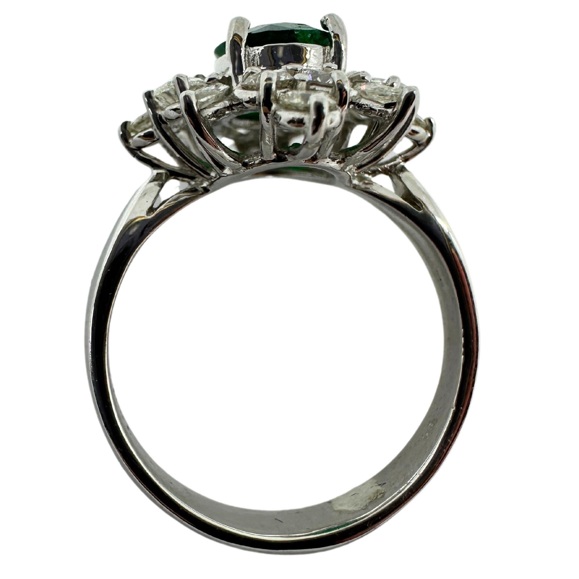Mixed Cut 18k White Gold Diamond and Emerald Ring For Sale