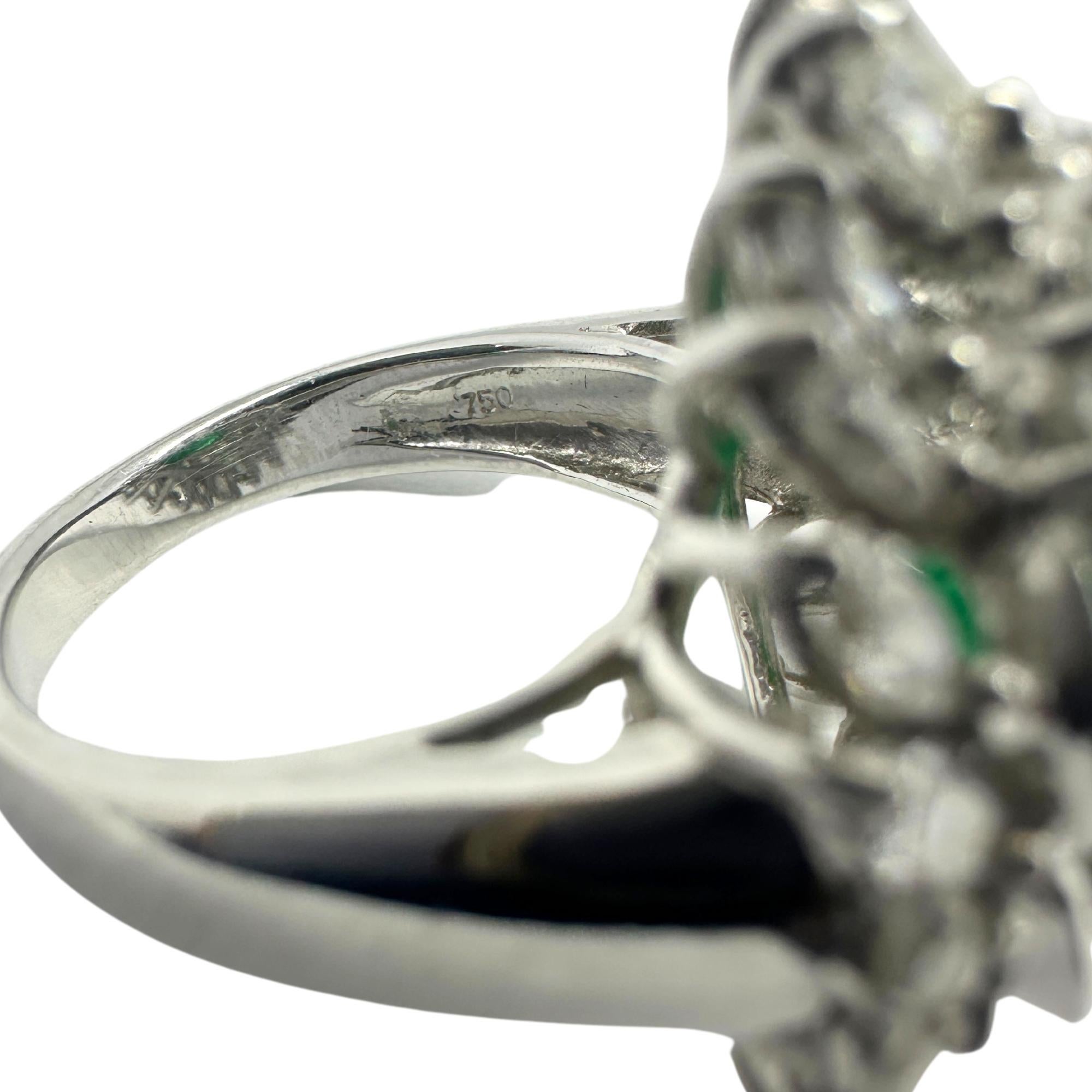 18k White Gold Diamond and Emerald Ring For Sale 2