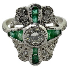 18k White Gold Diamond and Emerald Ring