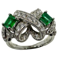 18K White Gold Diamond and Emerald Ring