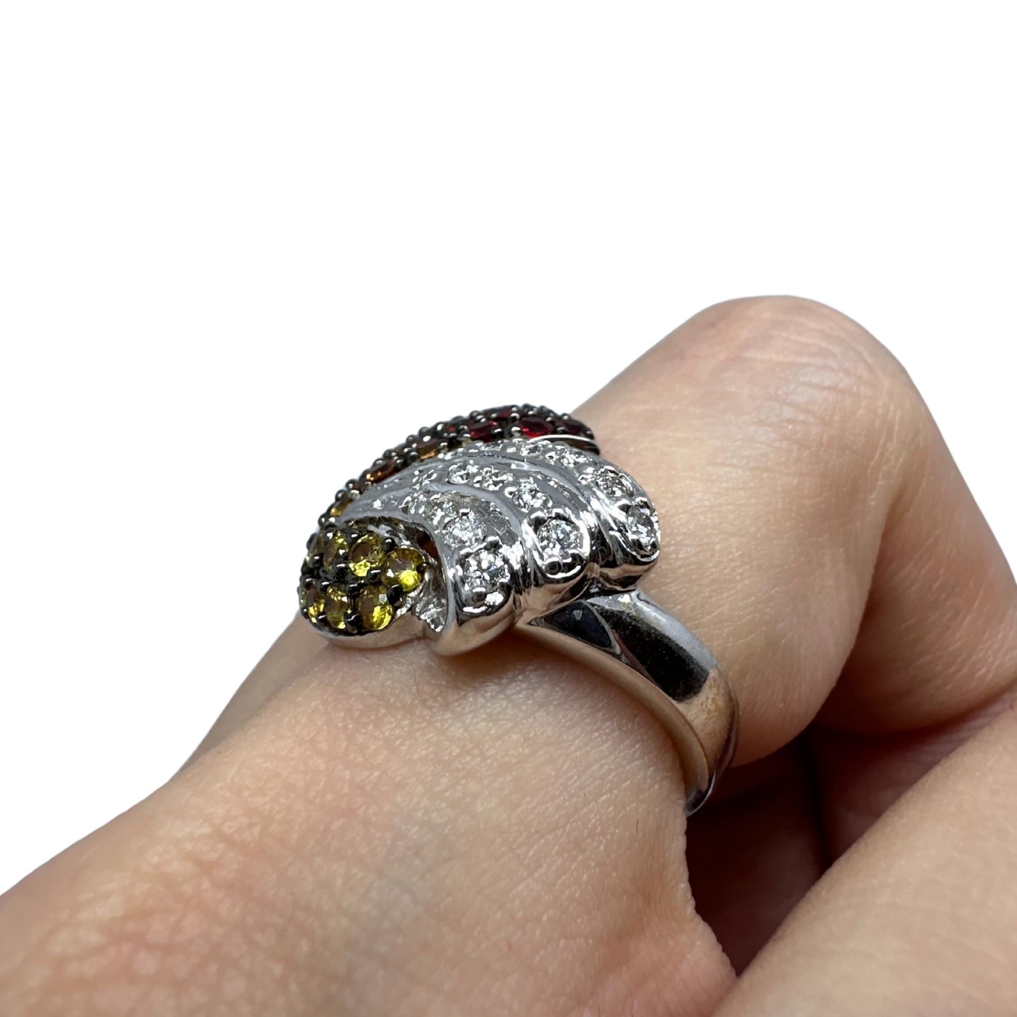 Anello con diamanti e zaffiri multipli in oro bianco 18 carati in vendita 8
