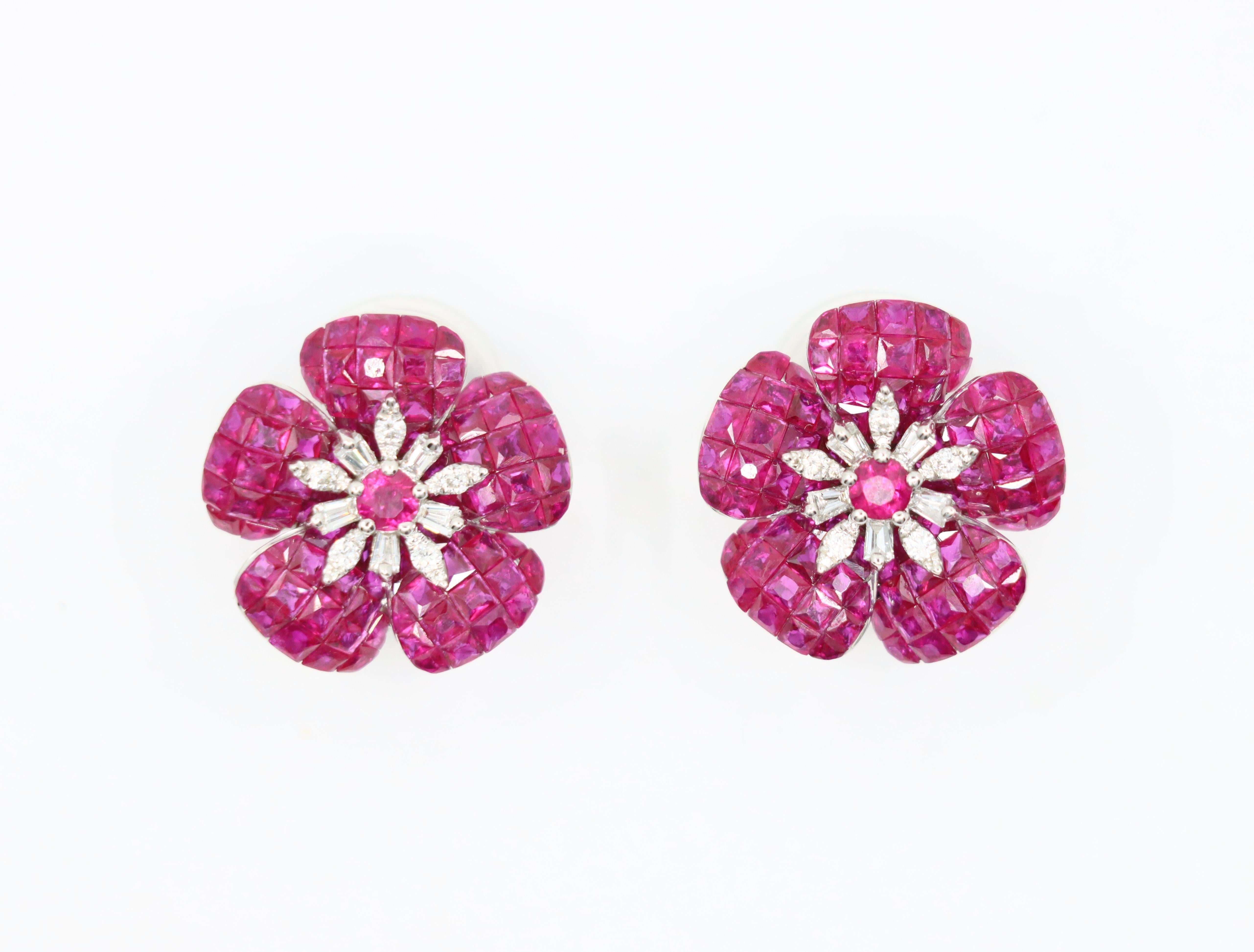 18K White Gold Diamond and Mystery Set Ruby Flower Earrings In Good Condition For Sale In Flushing, NY
