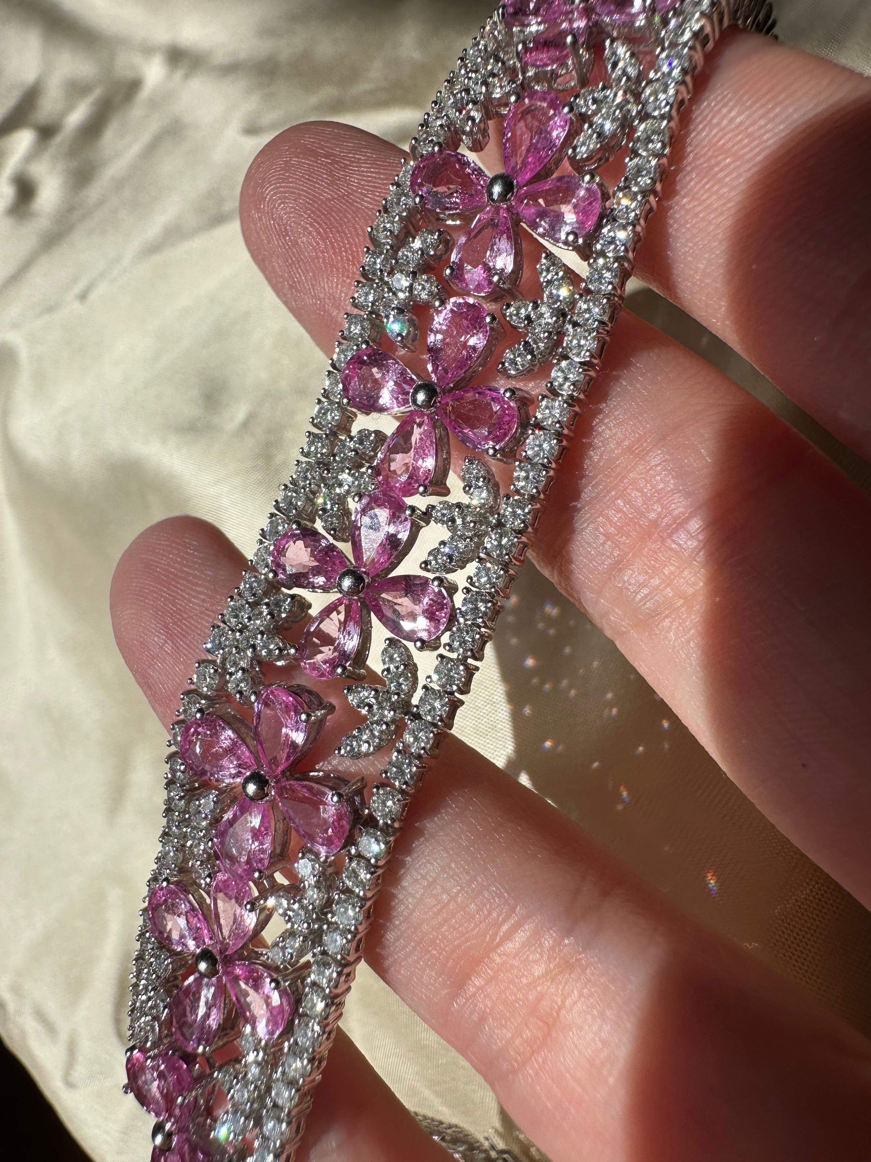 Bracelet fleur en or blanc 18K, diamant et saphir rose taille poire - 7.25 inches en vente 2