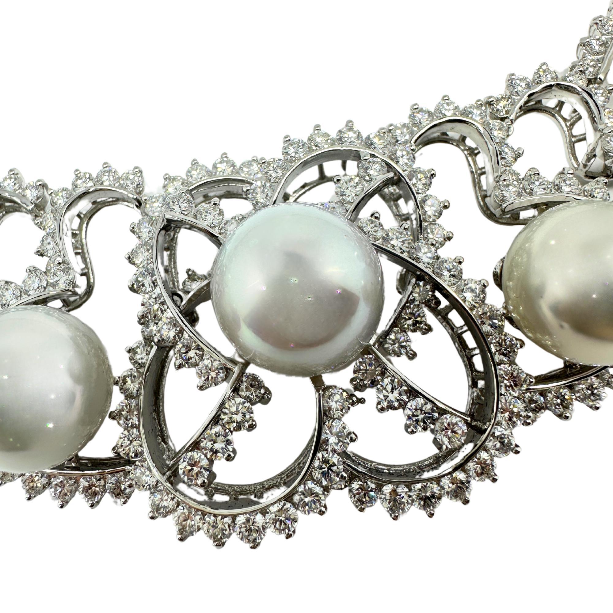 18K White Gold Diamond and Pearl Choker Necklace In Good Condition For Sale In New York, NY