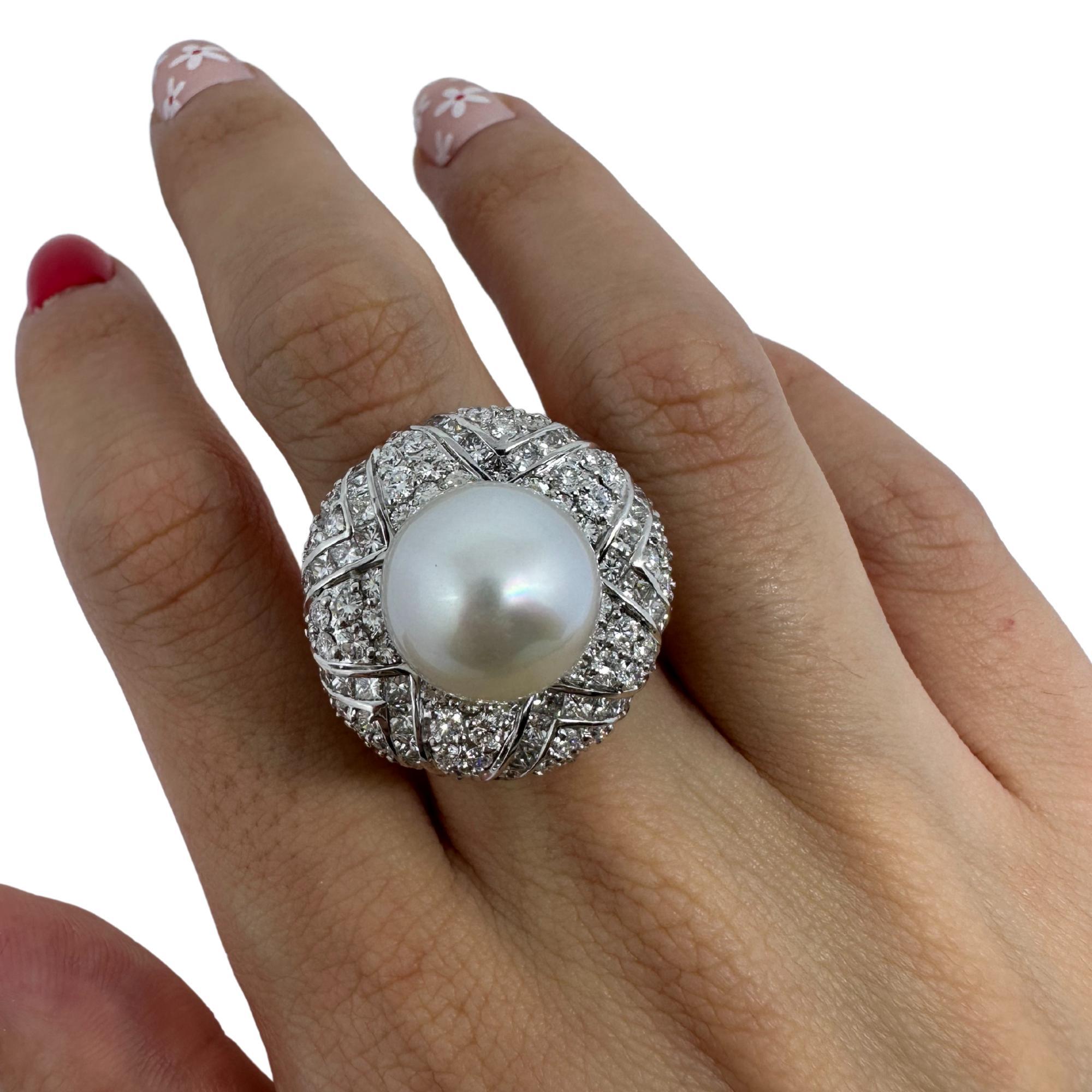 18k White Gold Diamond and Pearl Cocktail Ring For Sale 4