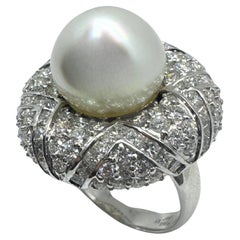18k White Gold Diamond and Pearl Cocktail Ring