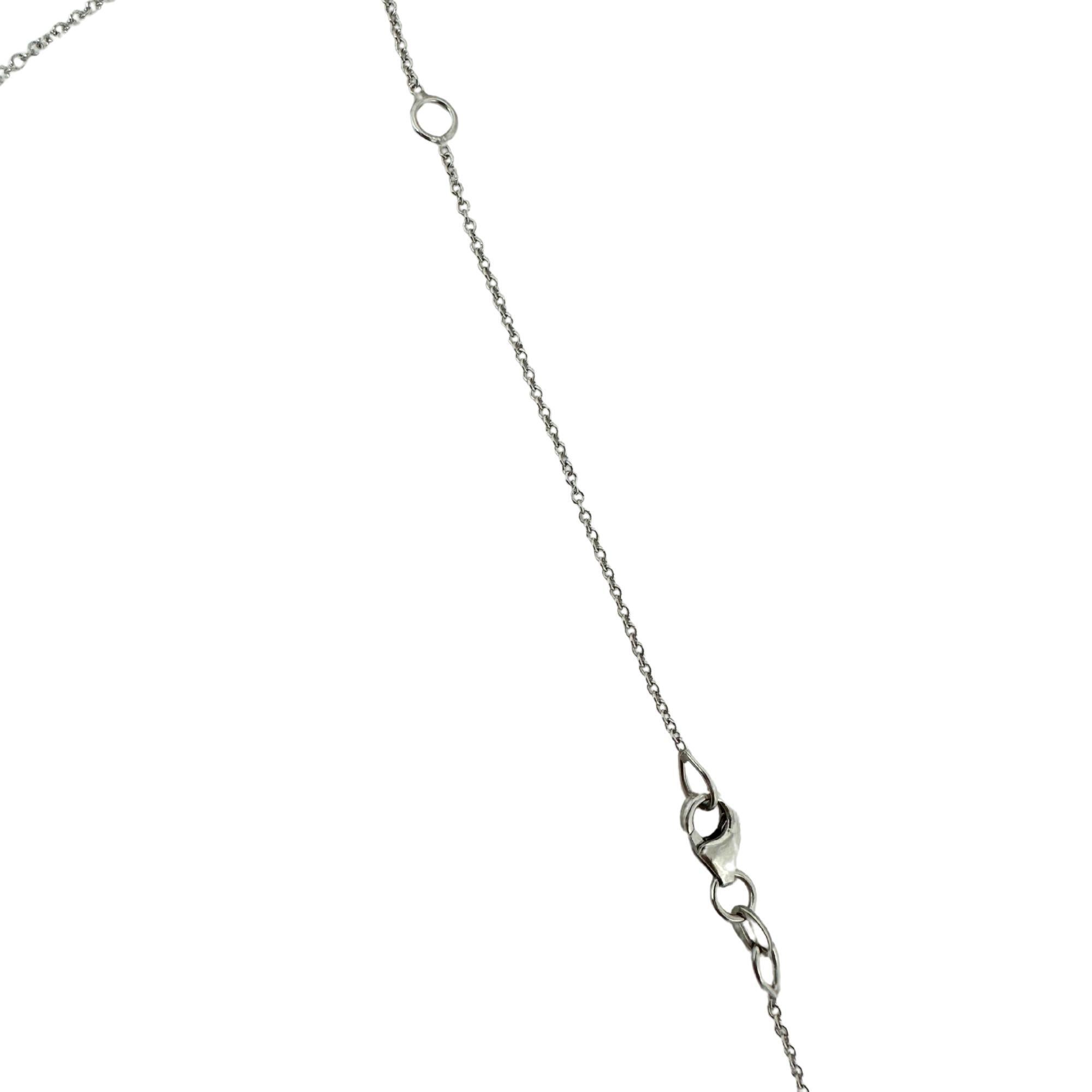 18K White Gold Diamond and Pearl Pendant Necklace For Sale 4