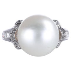 18K White Gold Diamond and Pearl Ring with Clover Motif