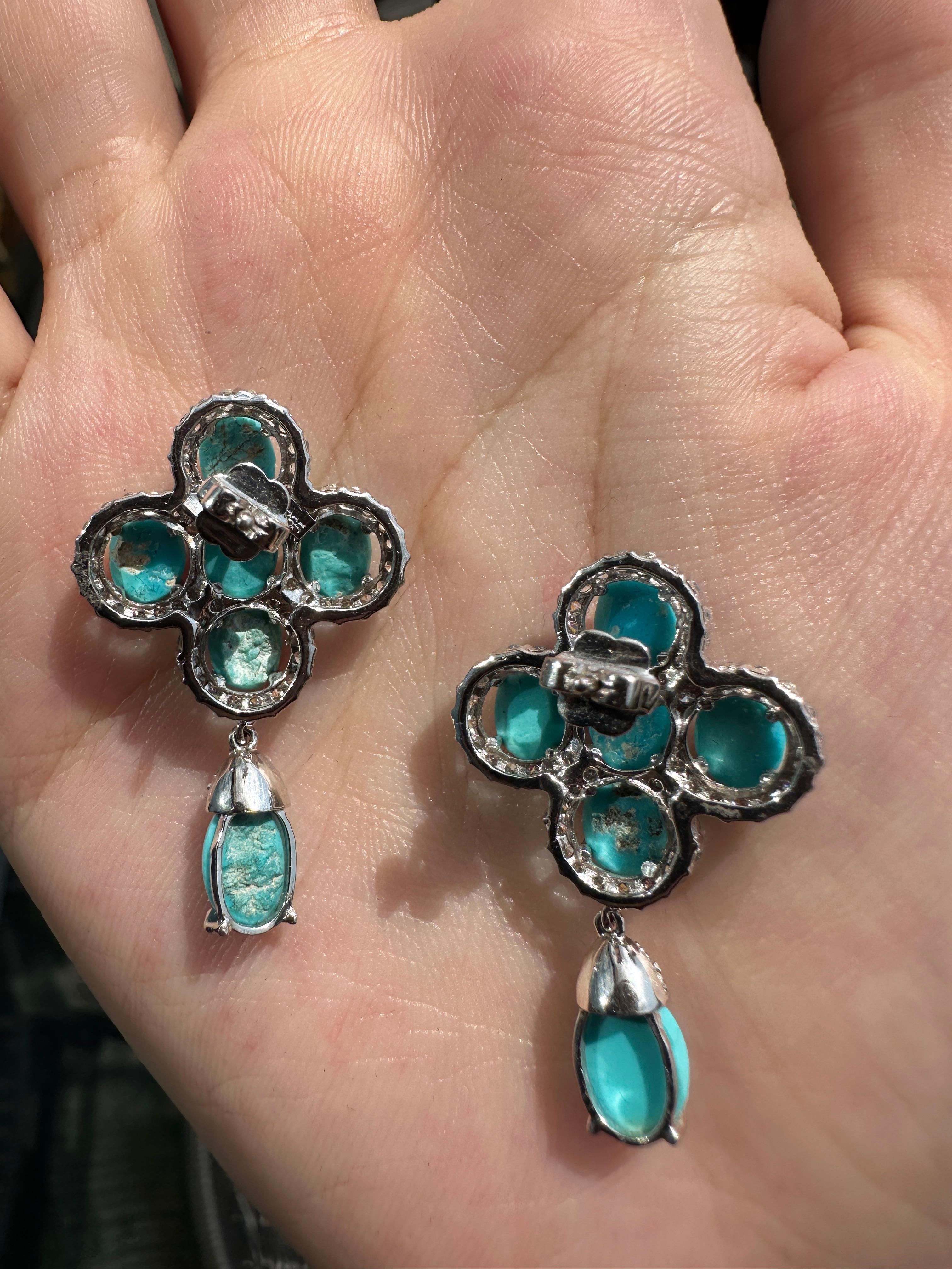 Ohrringe aus 18 Karat Weißgold mit Diamanten und persischem Türkis (Rundschliff)