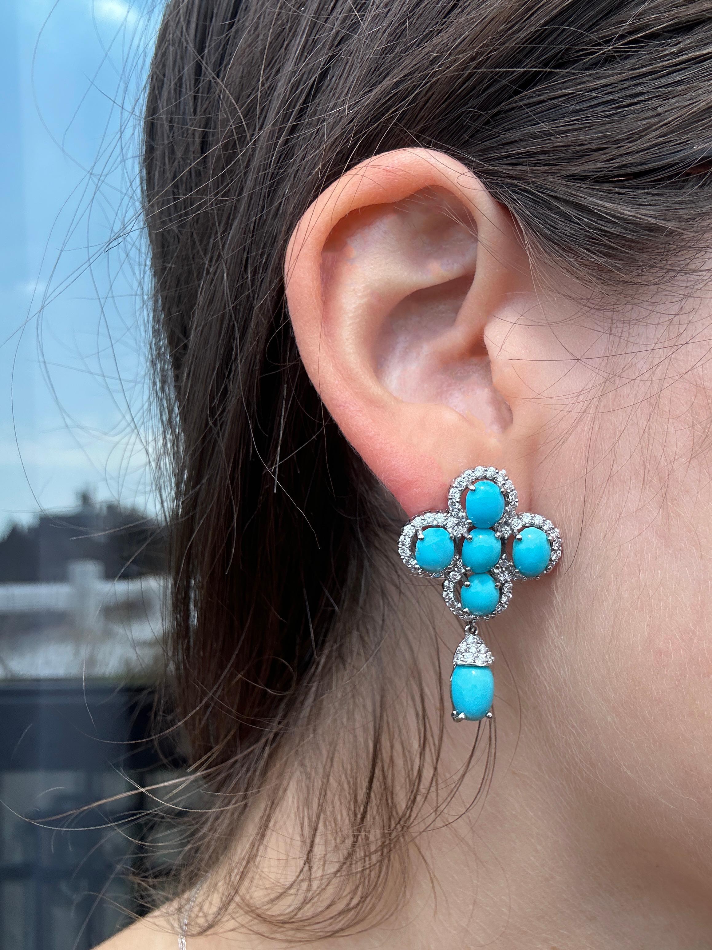 Ohrringe aus 18 Karat Weißgold mit Diamanten und persischem Türkis im Zustand „Gut“ in New York, NY