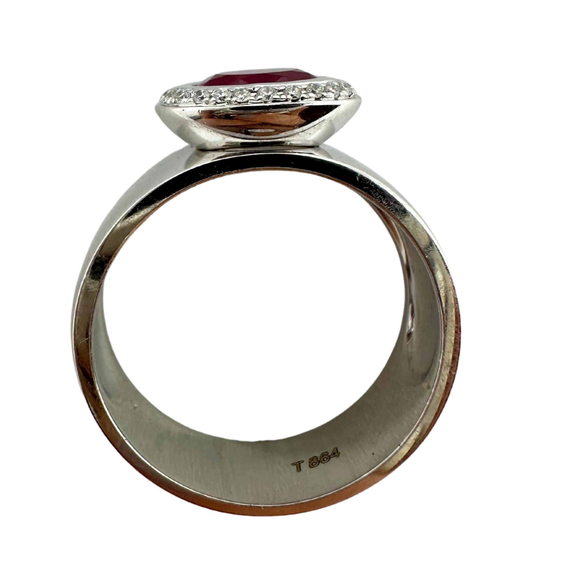 18K White Gold Diamond and Ruby Band Ring For Sale 4