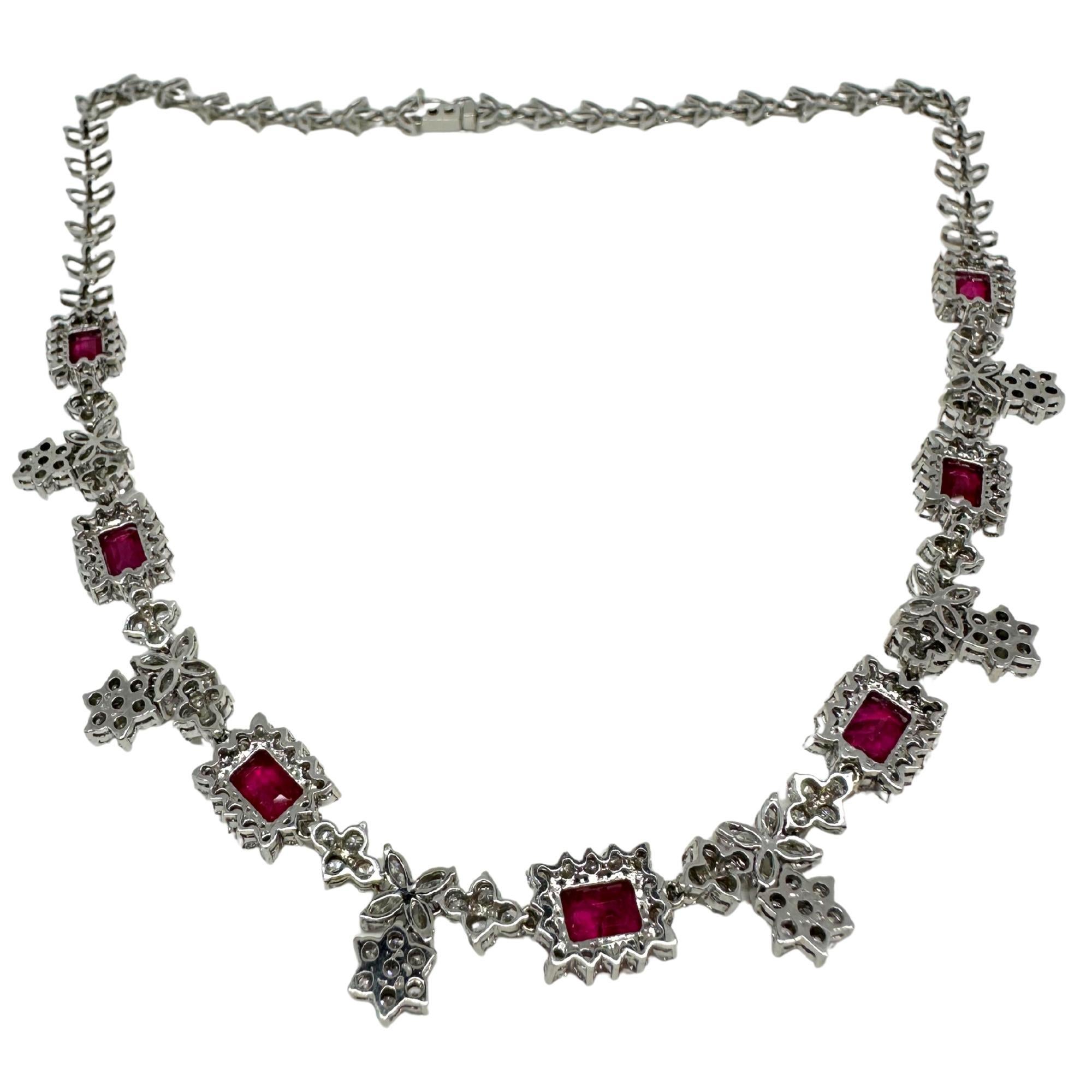 Collier ras du cou en or blanc 18 carats, diamants et rubis - 15 pouces en vente 1