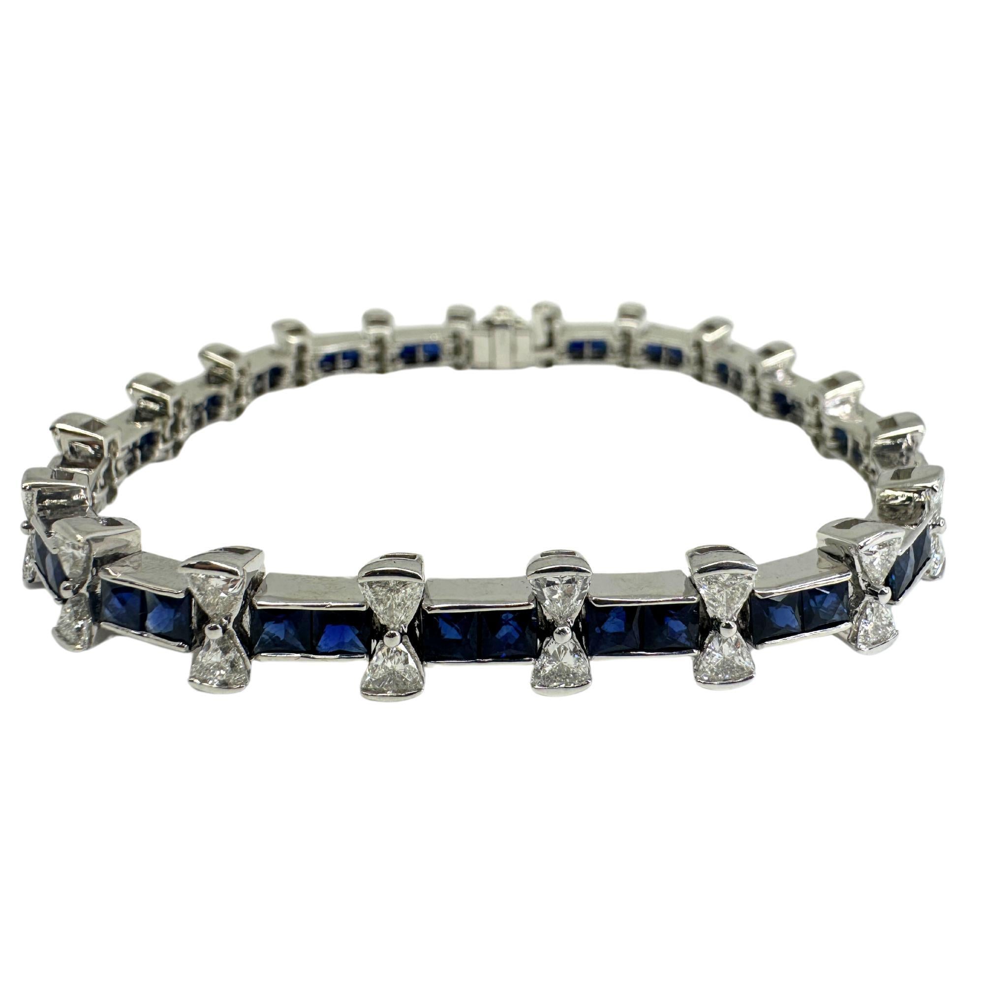 Armband aus 18 Karat Weißgold mit Diamant und Saphir (Moderne)