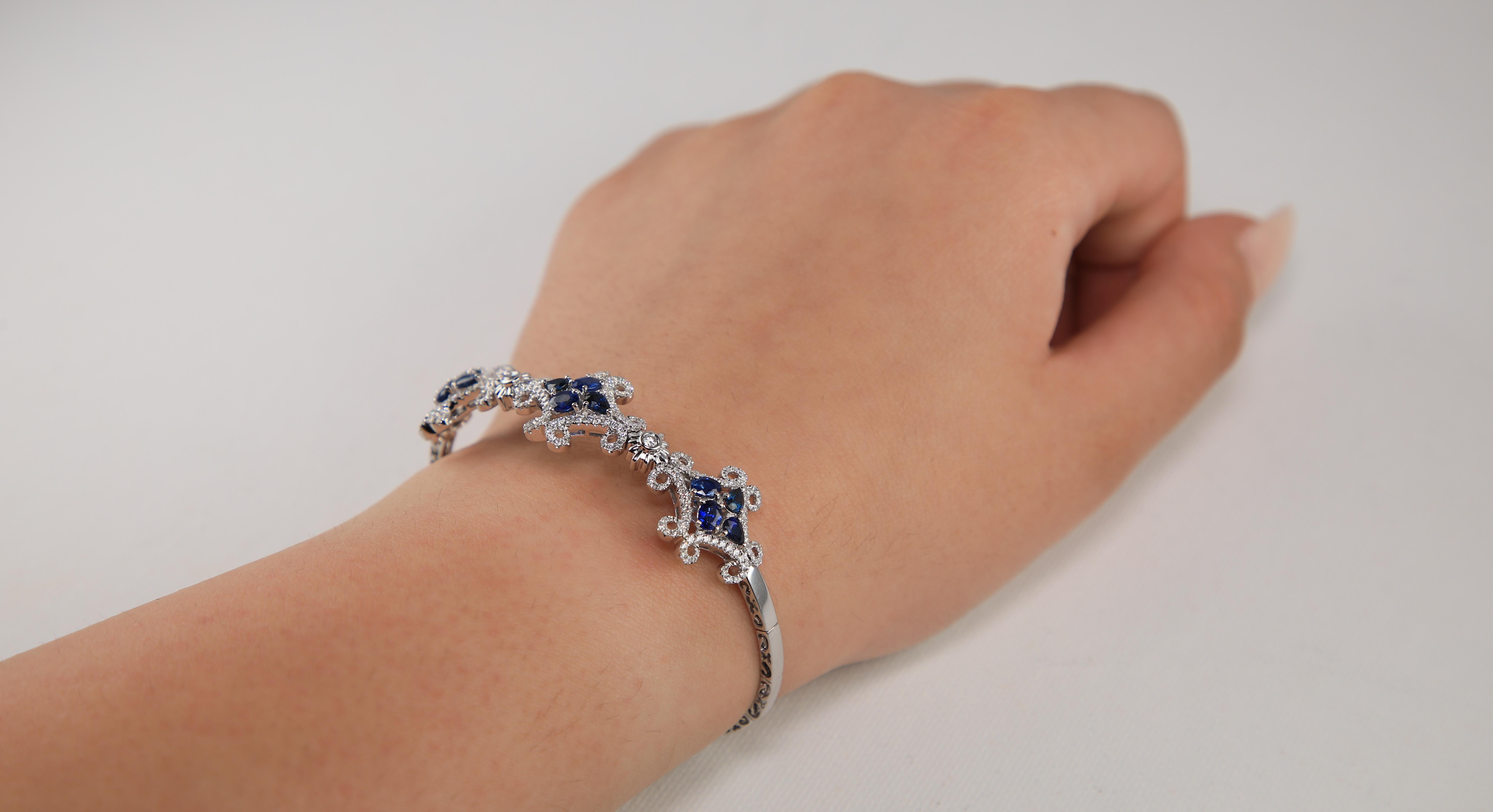 18 Karat White Gold Diamond and Sapphire Cuff Bangle Bracelet In New Condition For Sale In Great Neck, NY