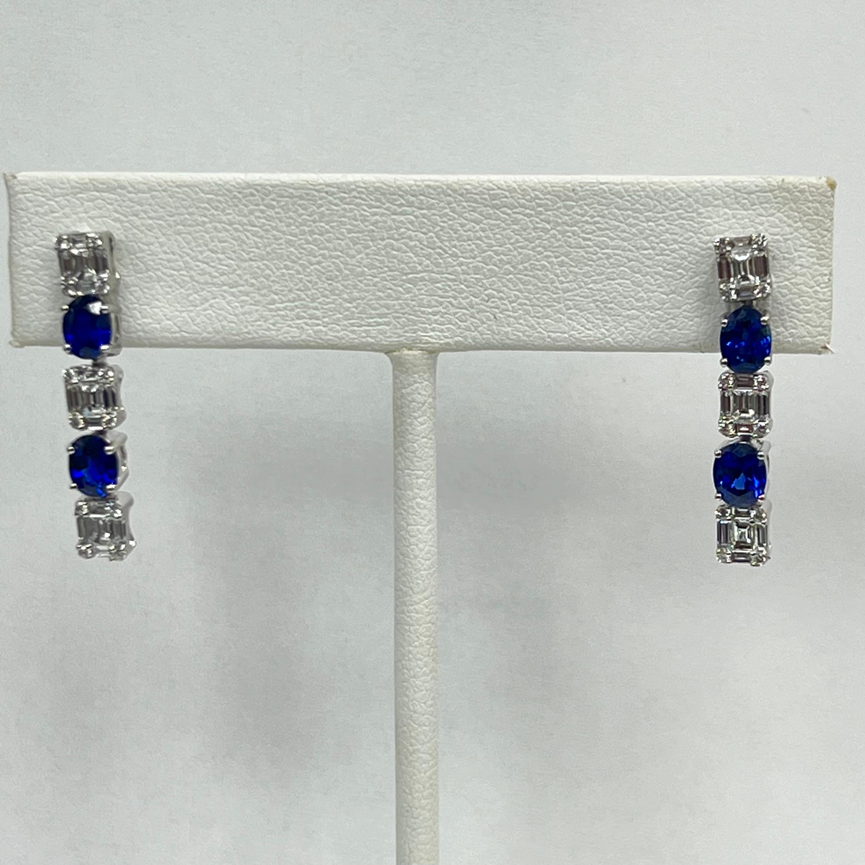Modern 18K White Gold Diamond and Sapphire Earrings For Sale