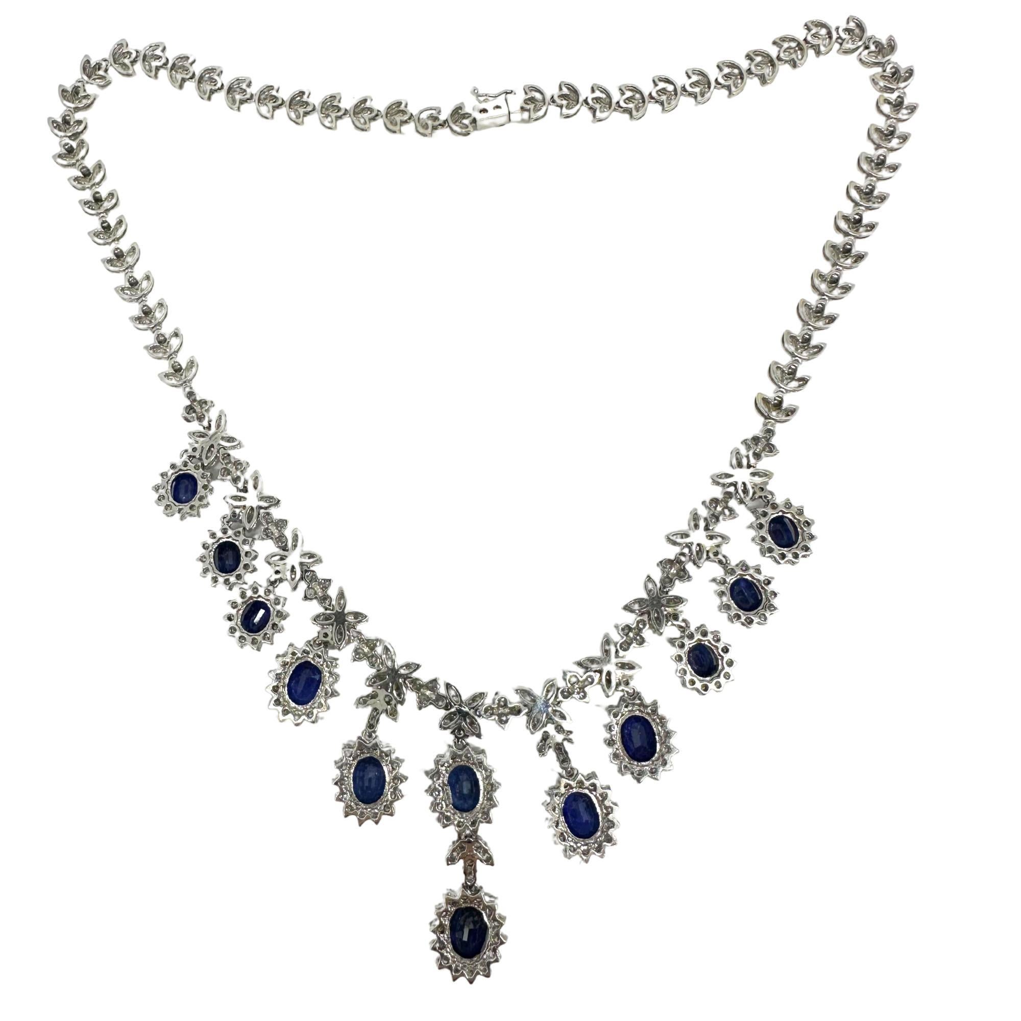 18K White Gold Diamond and Sapphire Necklace en vente 2