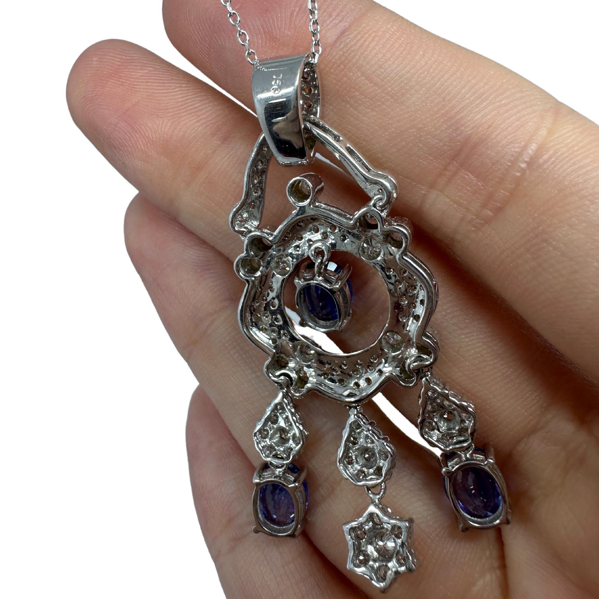 18K White Gold Diamond and Sapphire Pendant Necklace For Sale 3