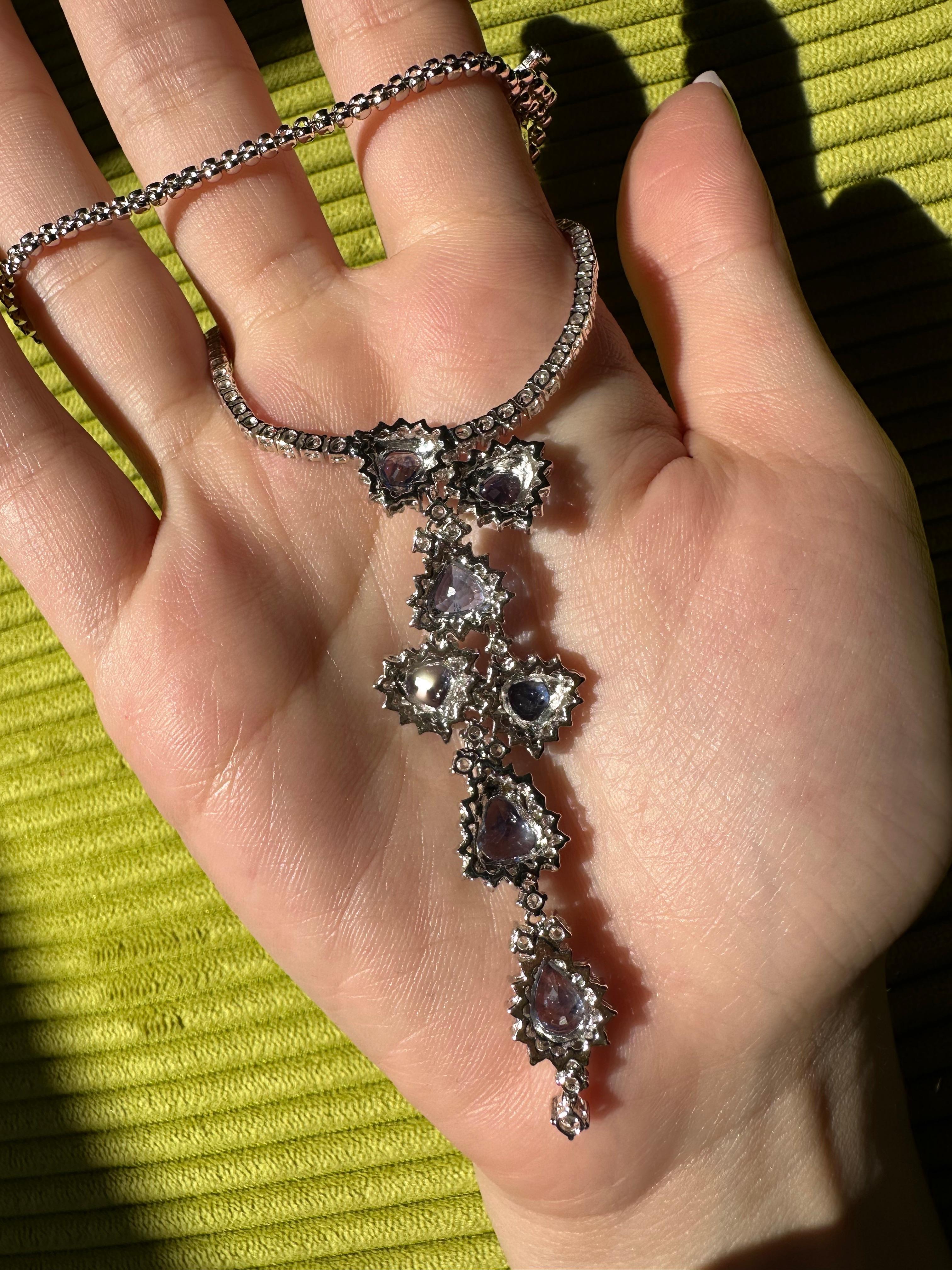 Collana a Y con diamanti e zaffiri in oro bianco 18K in vendita 2