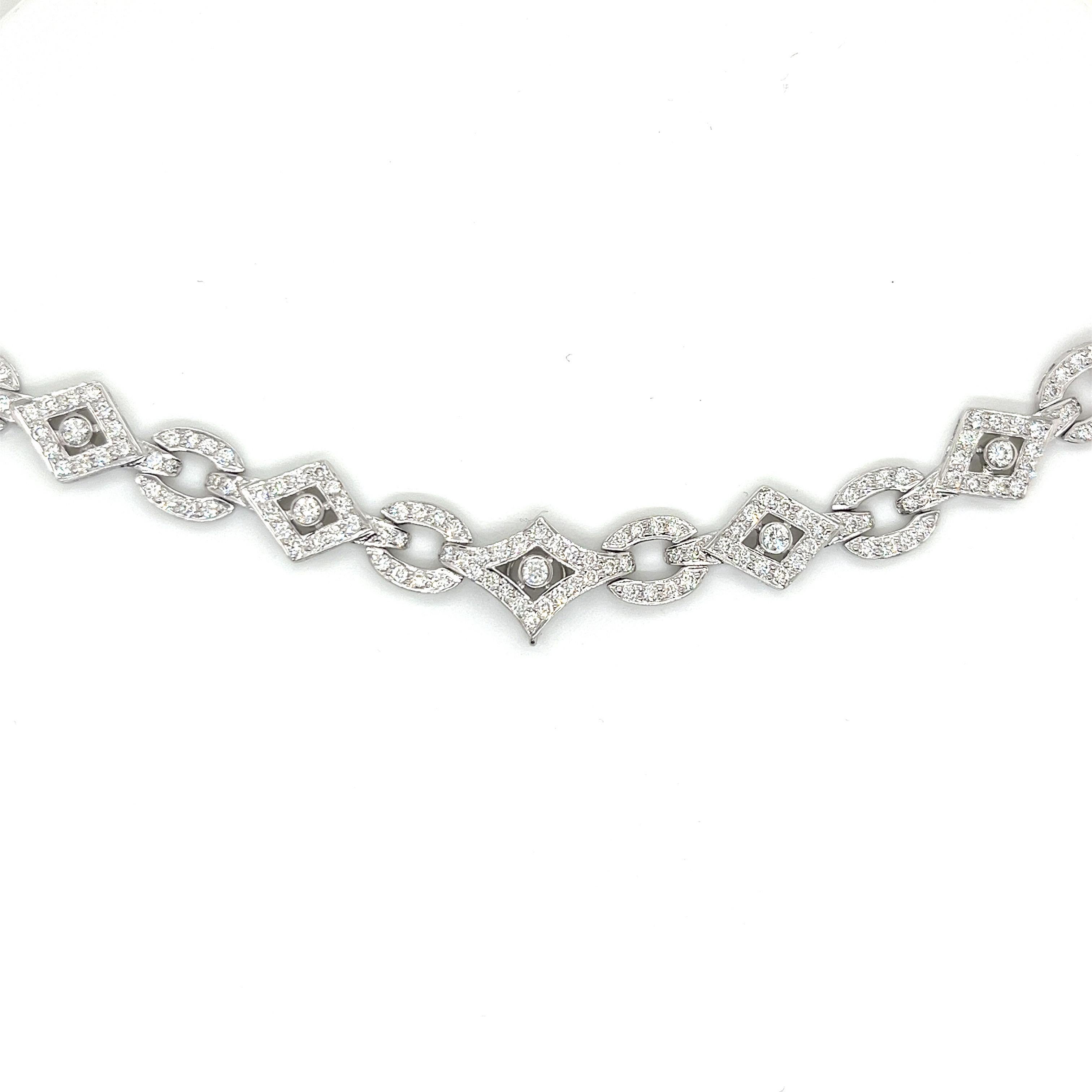 18K White Gold Diamond and South Sea Pearl Necklace For Sale 2