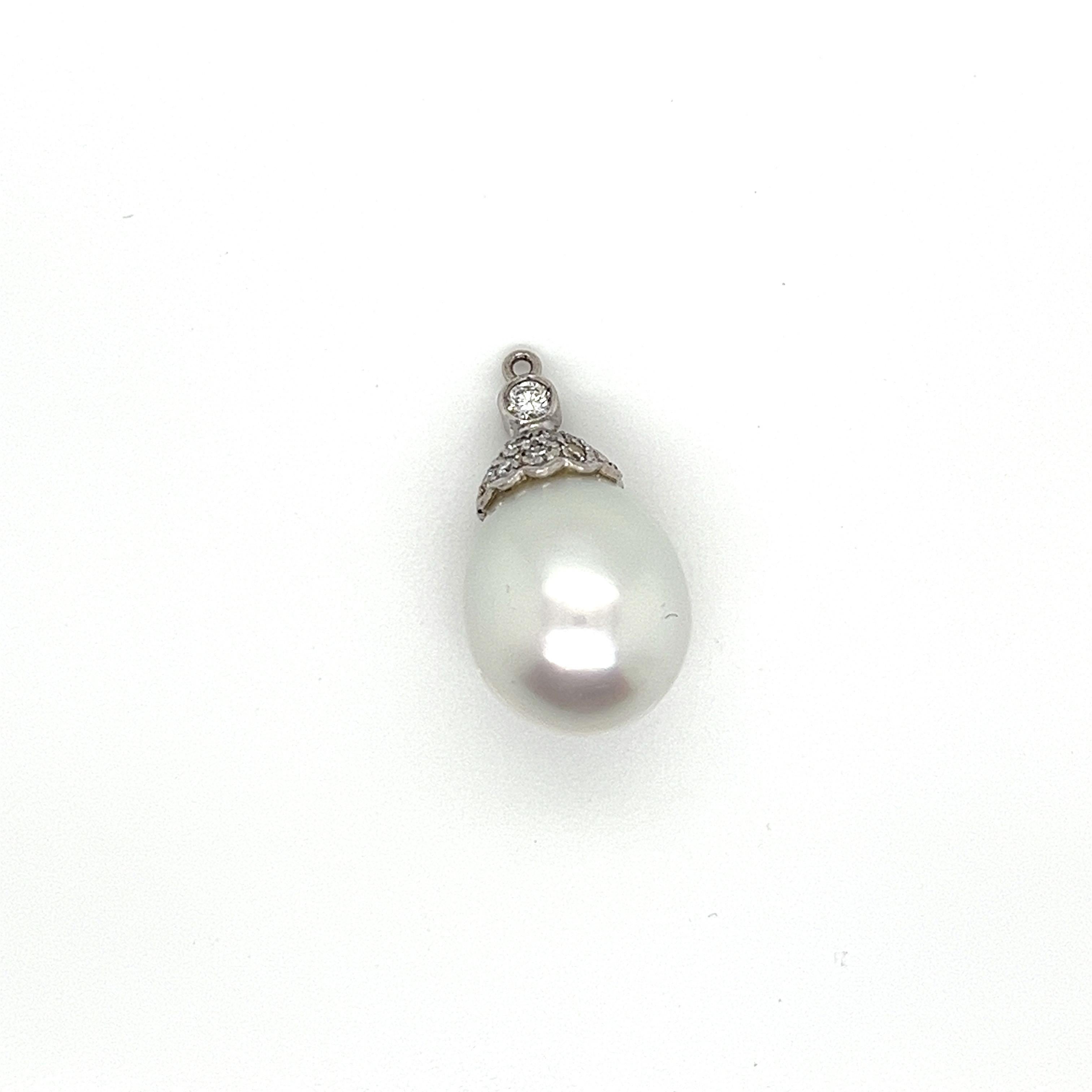 18K White Gold Diamond and South Sea Pearl Necklace For Sale 3