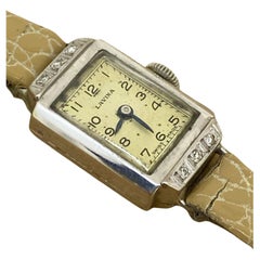 18 Karat Weißgold & Diamant Art-Deco 1930er Schweizer Damenarmbanduhr von Lavina