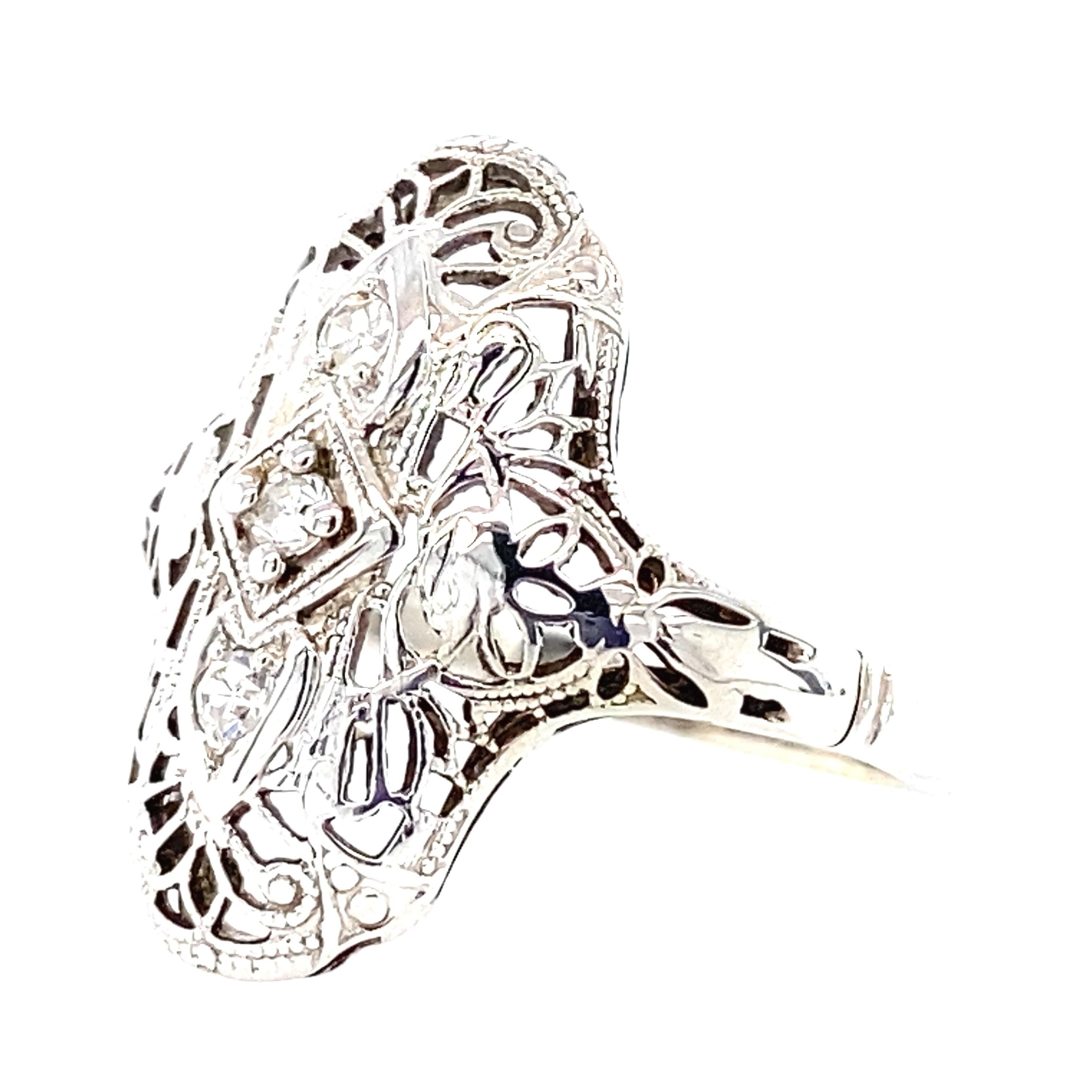 Women's or Men's 18K White Gold Diamond Art Deco Ring 1920s