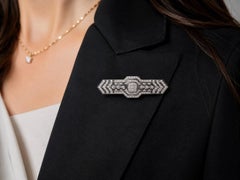 Broche en or blanc 18 carats diamantée de style Art déco - VHK420A