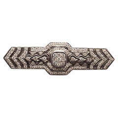 Broche en or blanc 18 carats diamantée de style Art déco - VHK420A
