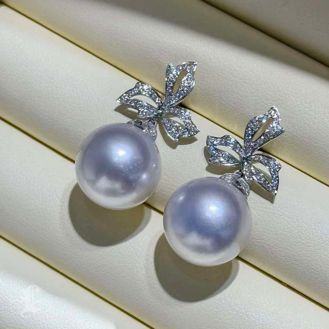 【Vine Symphony】Falling Maple Aurora 16mm South Sea Pearl & Diamond Earrings For Sale 3