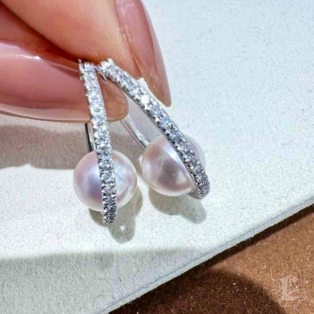 Women's 【Sculpted Geometry】Diamond Arc Aurora Akoya Pearl Everyday Hoop Earrings For Sale
