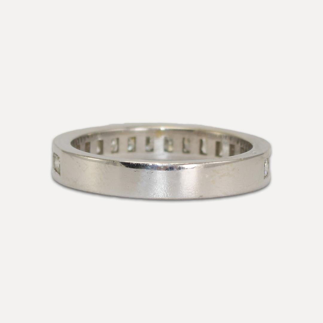 Round Cut 18K White Gold Diamond Band 0.50ct For Sale