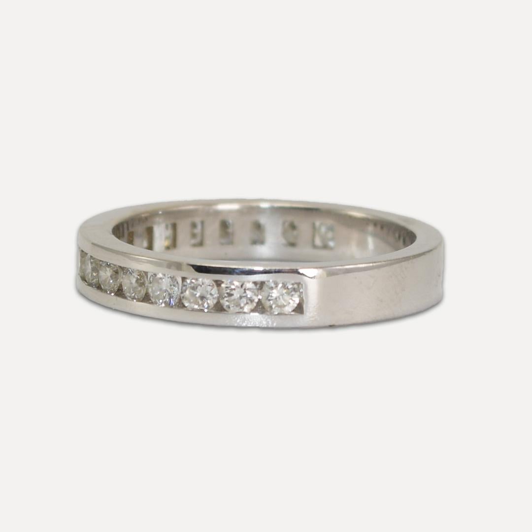 18K White Gold Diamond Band 0.50ct In Excellent Condition For Sale In Laguna Beach, CA