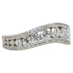 Diamond Ring Domed 18K Gold Band 2.70 TDW For Sale at 1stDibs