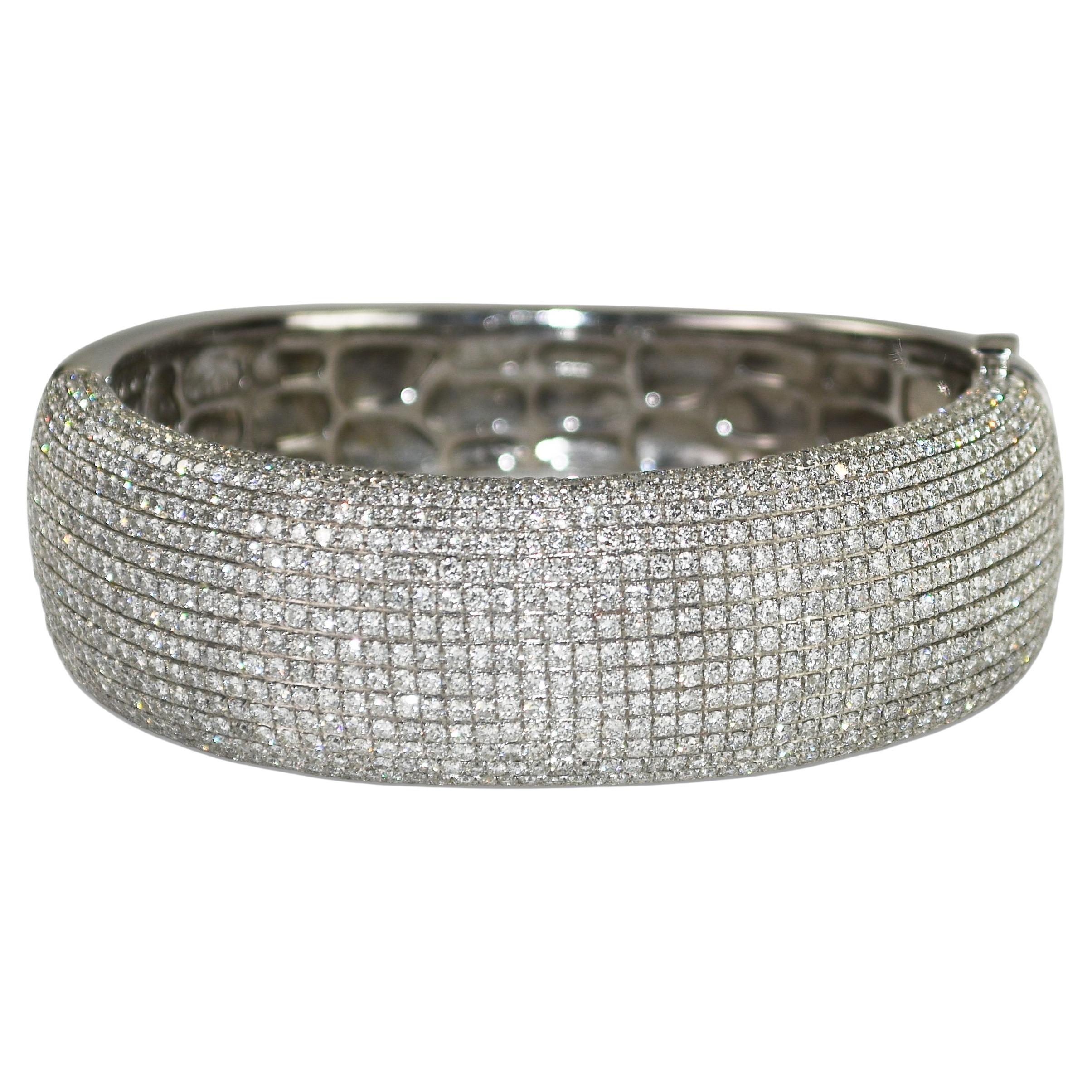 18K White Gold Diamond Bangle Bracelet 11.20ct