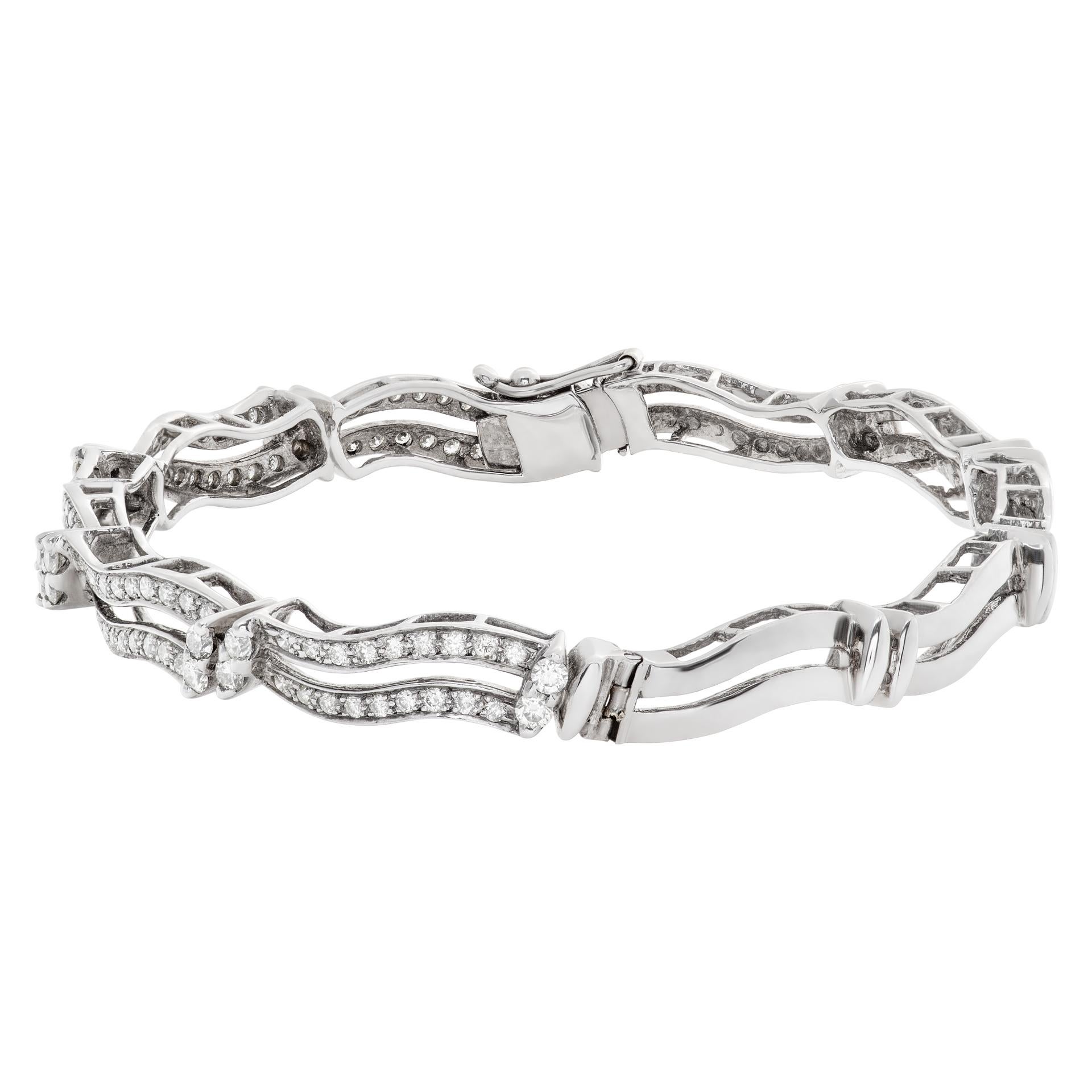 Donna Bangle con diamanti in oro bianco 18 carati in vendita