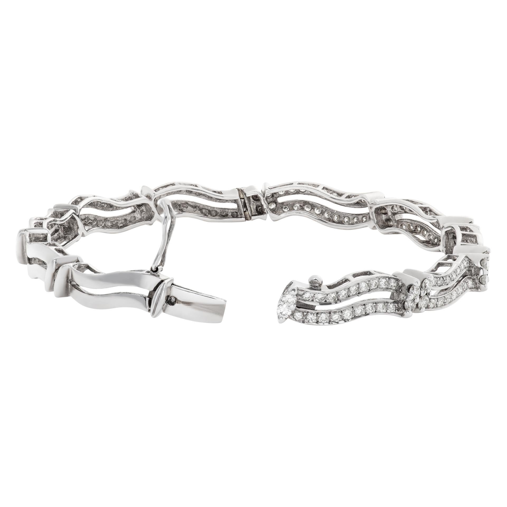 Bangle con diamanti in oro bianco 18 carati in vendita 2