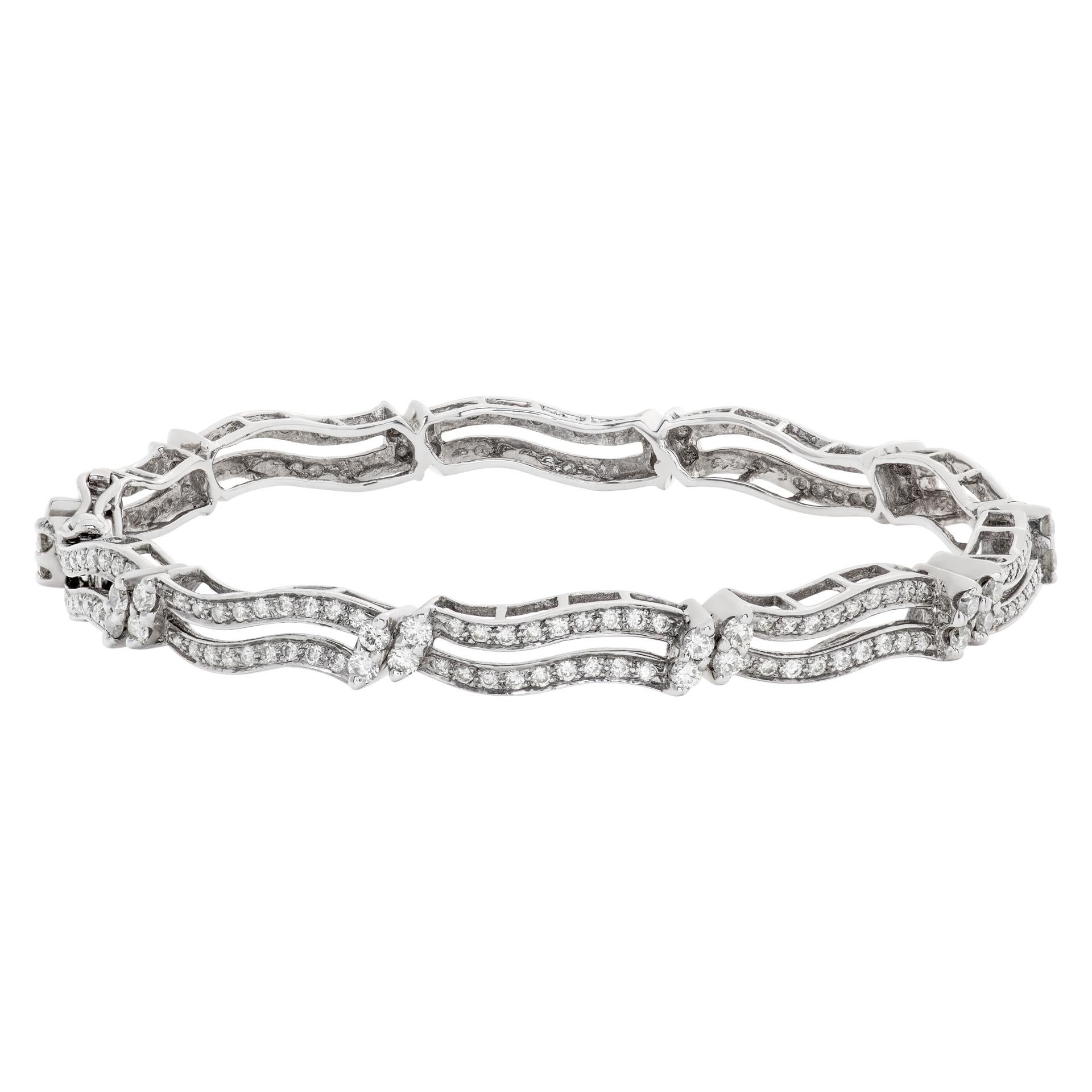 18K white gold Diamond Bangle