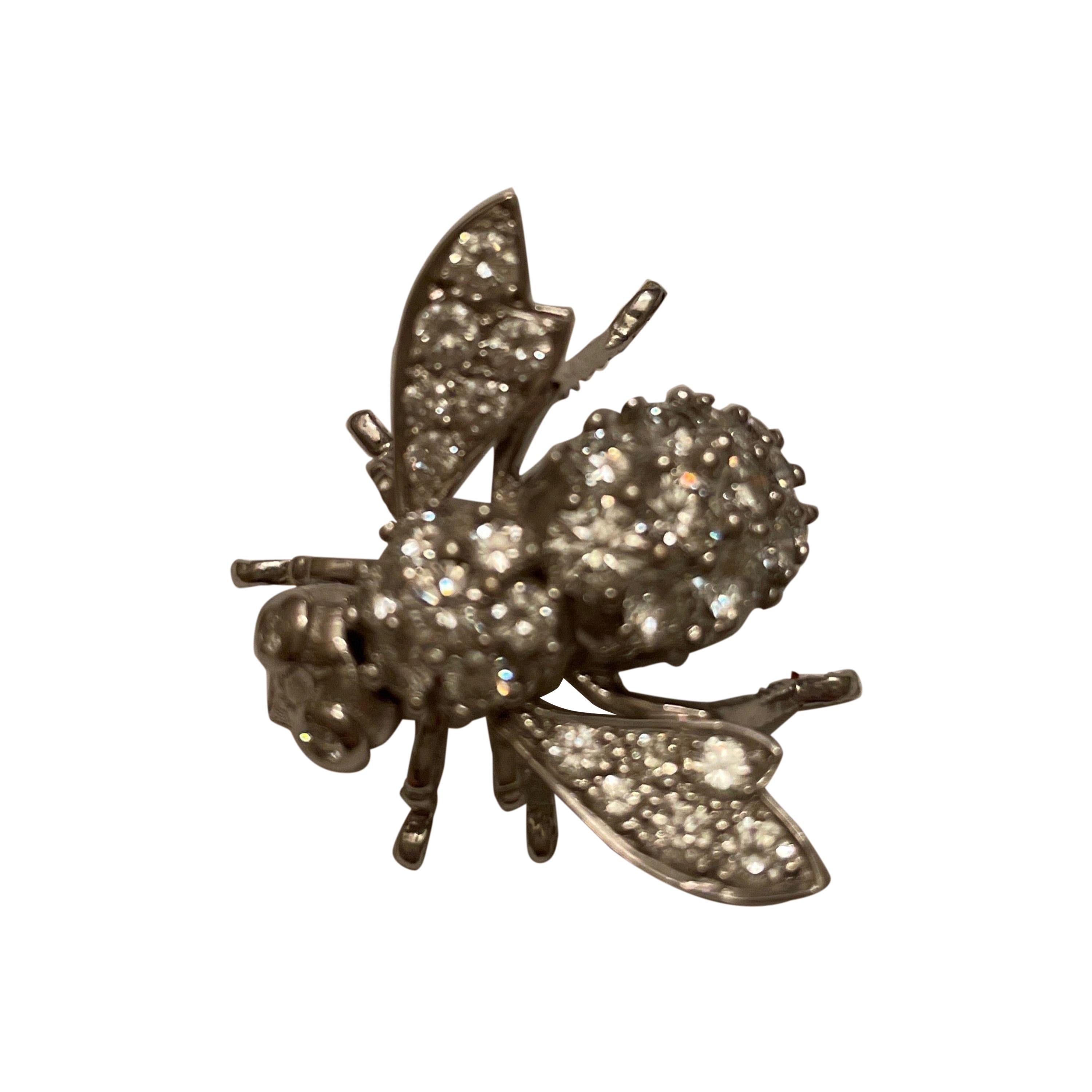 18 Karat White Gold Diamond Bee Pin